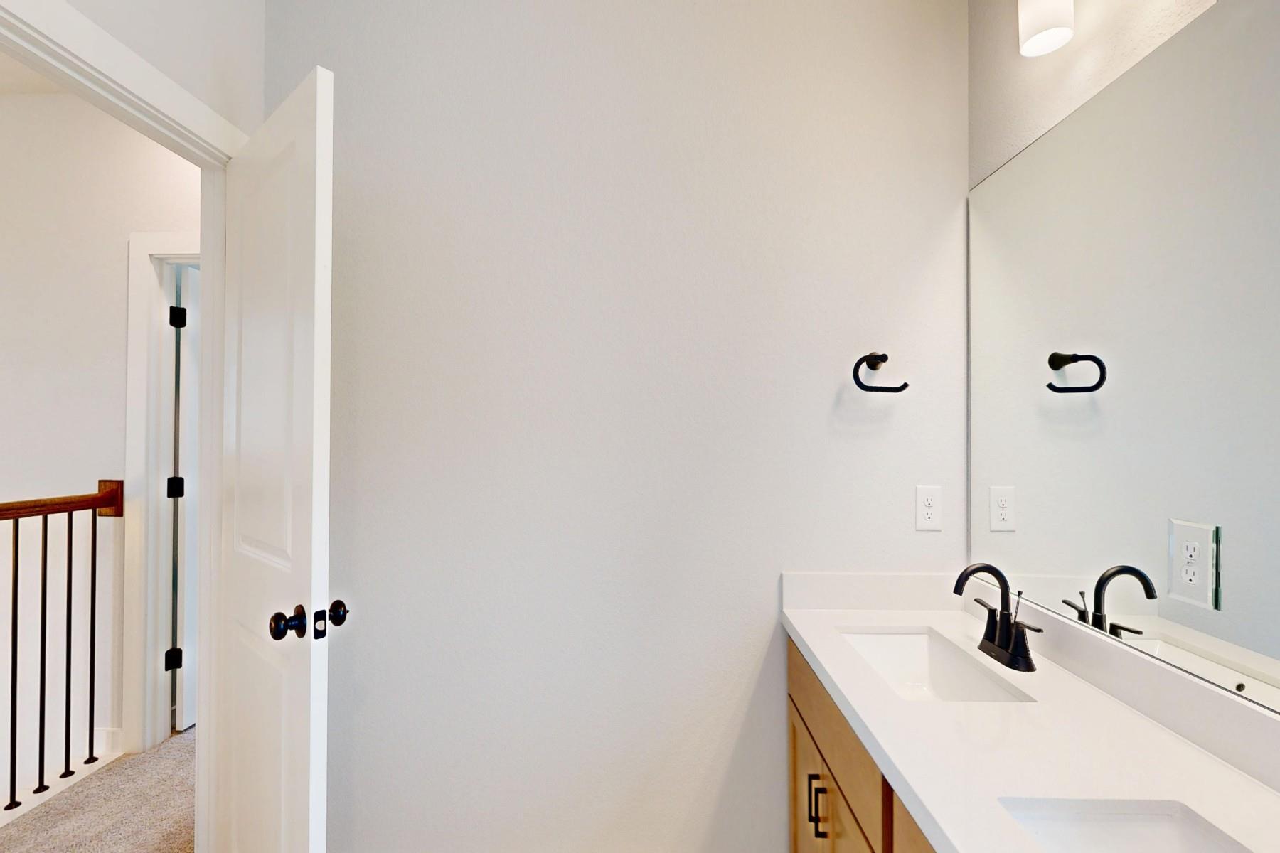 201 Bishop Wood Rd, Dripping Springs, TX 78620