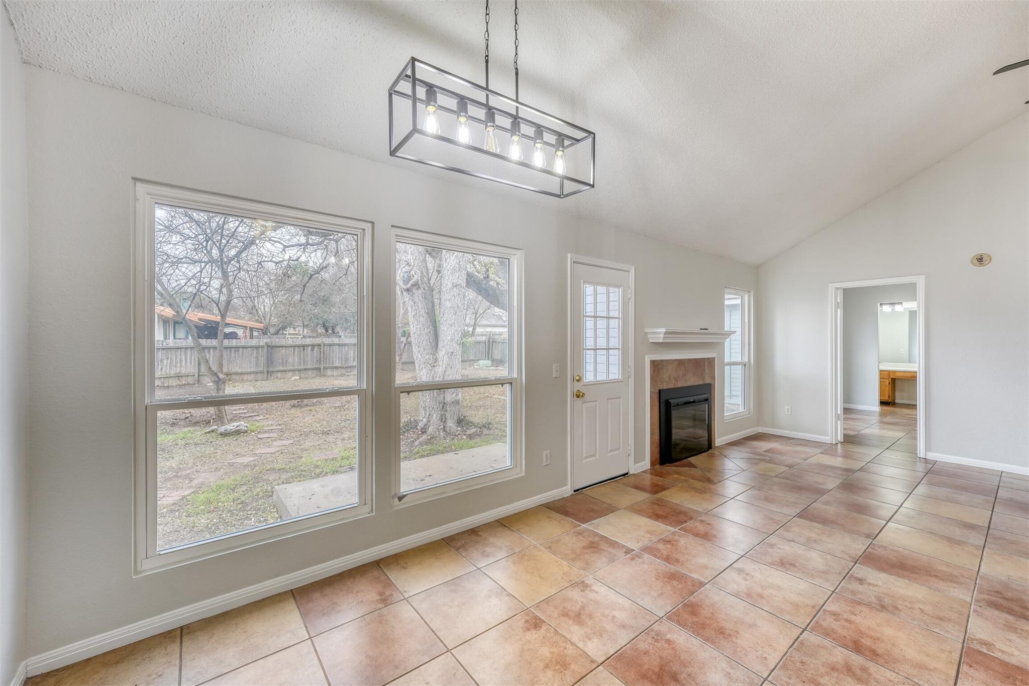 1002 Rambling Trl, Cedar Park, TX 78613