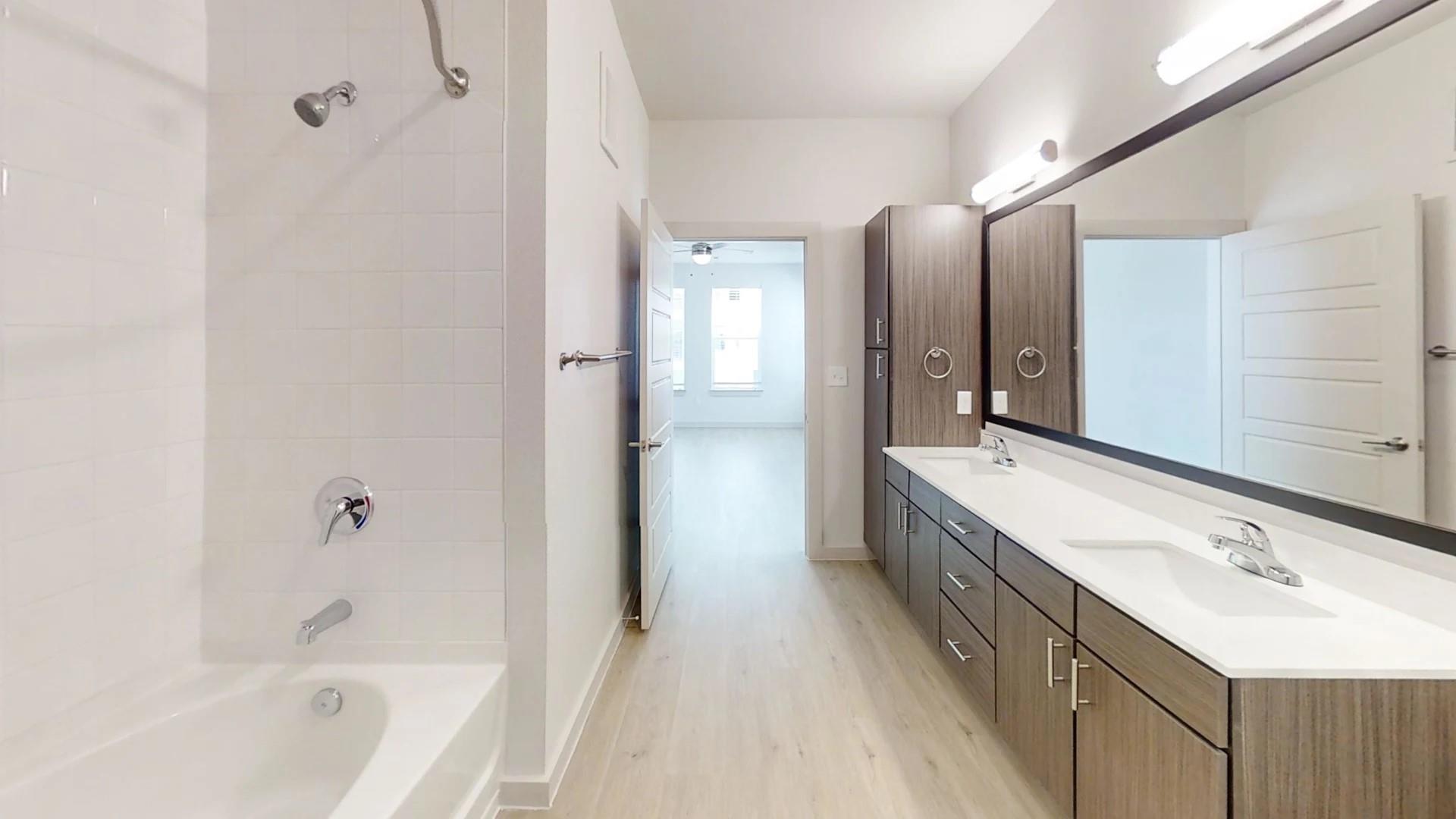 320 Goll St # 2104, Kyle, TX 78640