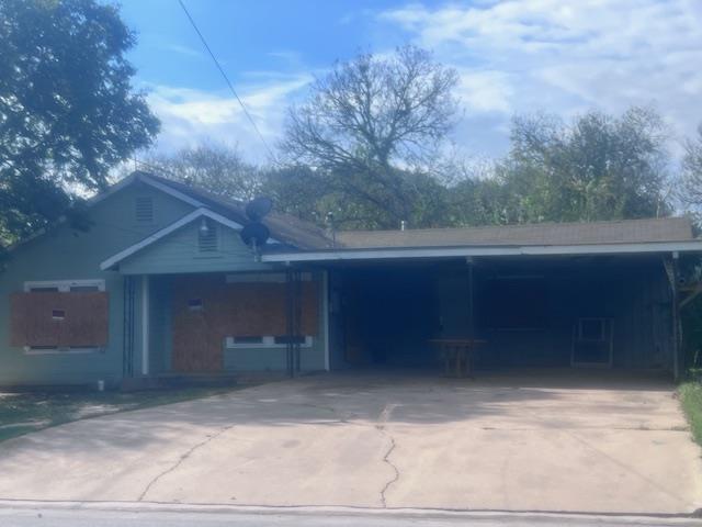 904 S Pierce St, Burnet, TX 78611