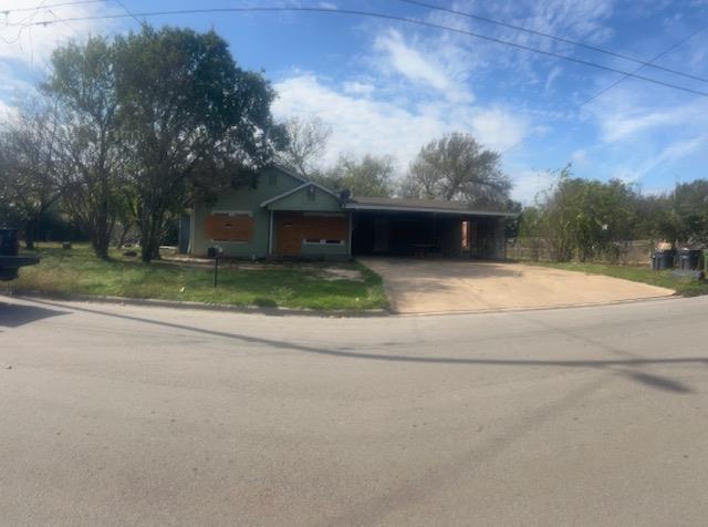 904 S Pierce St, Burnet, TX 78611