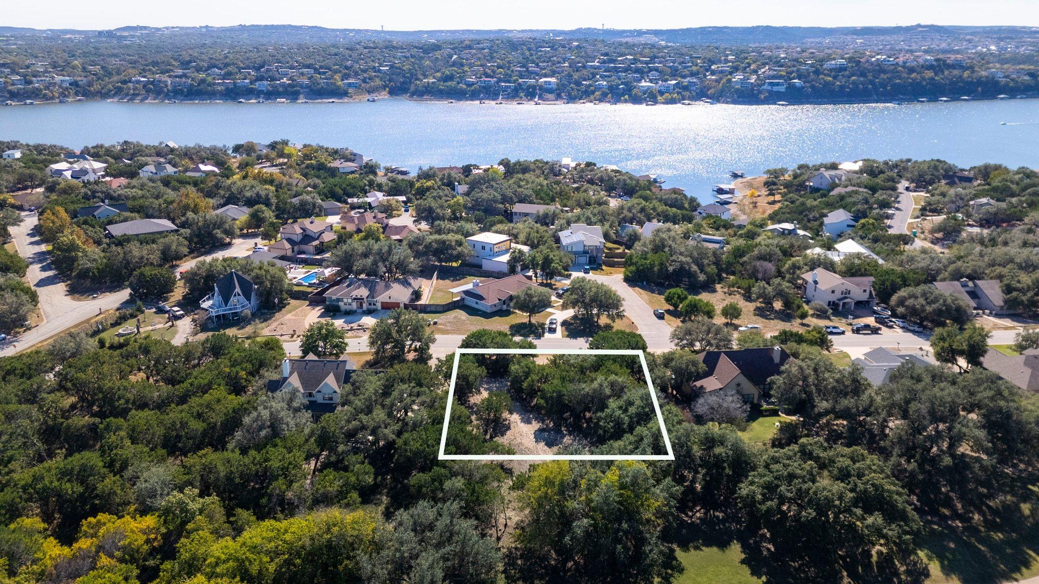 19043 Venture Dr, Point Venture, TX 78645