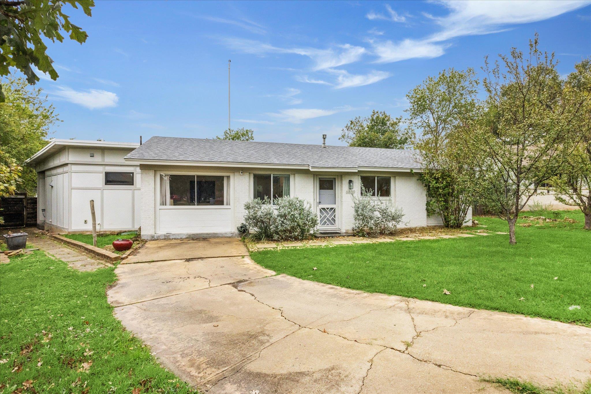 6809 Meadow Cir, Austin, TX 78745