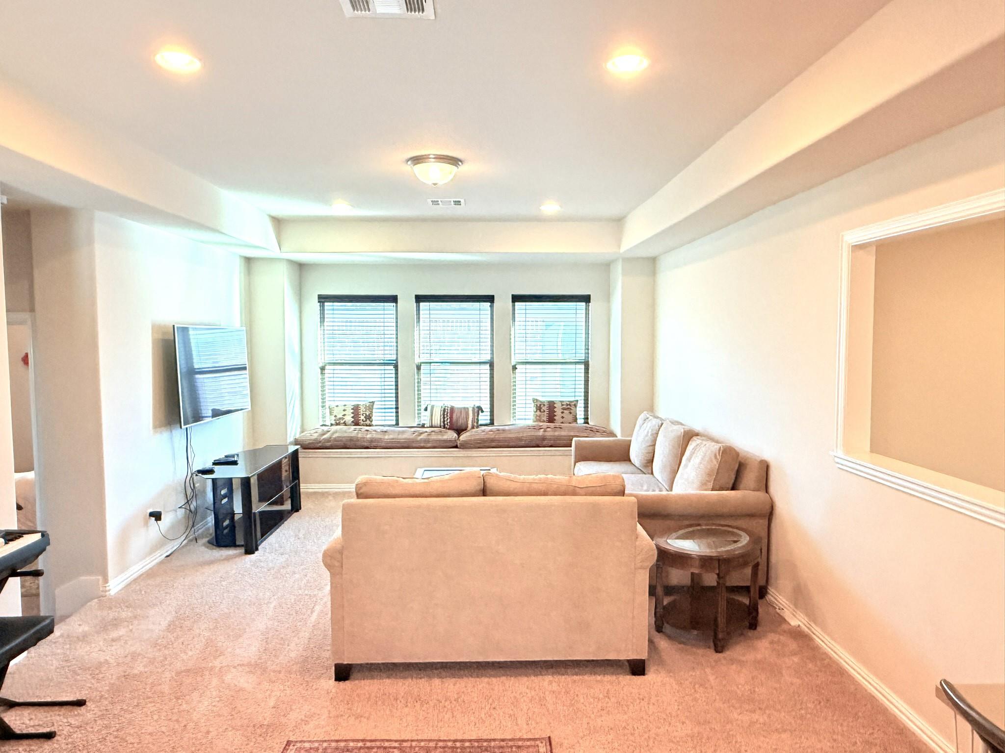 100 Orvieto Cv, Liberty Hill, TX 78642