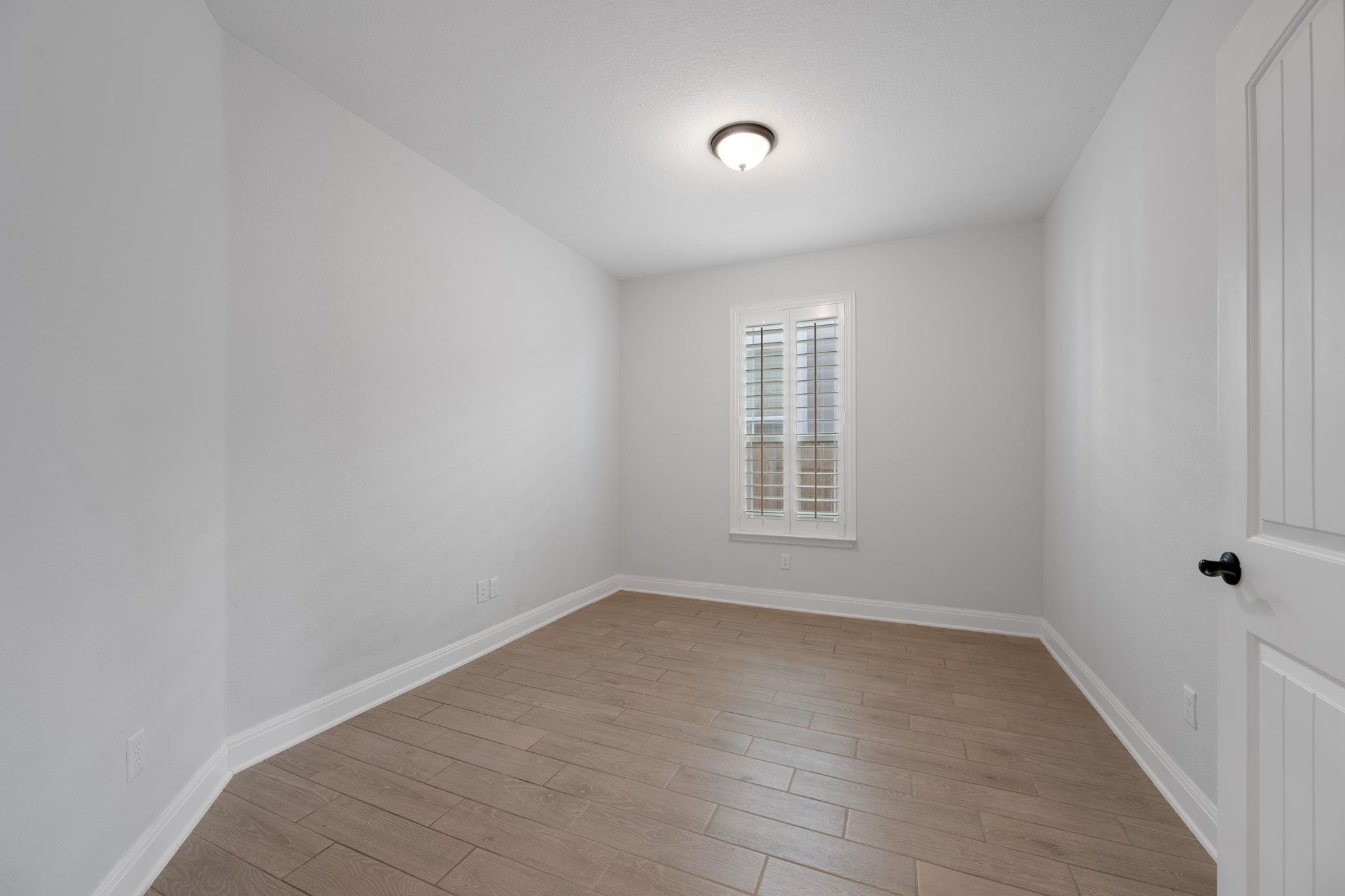 136 Danablu Dr, Hutto, TX 78634