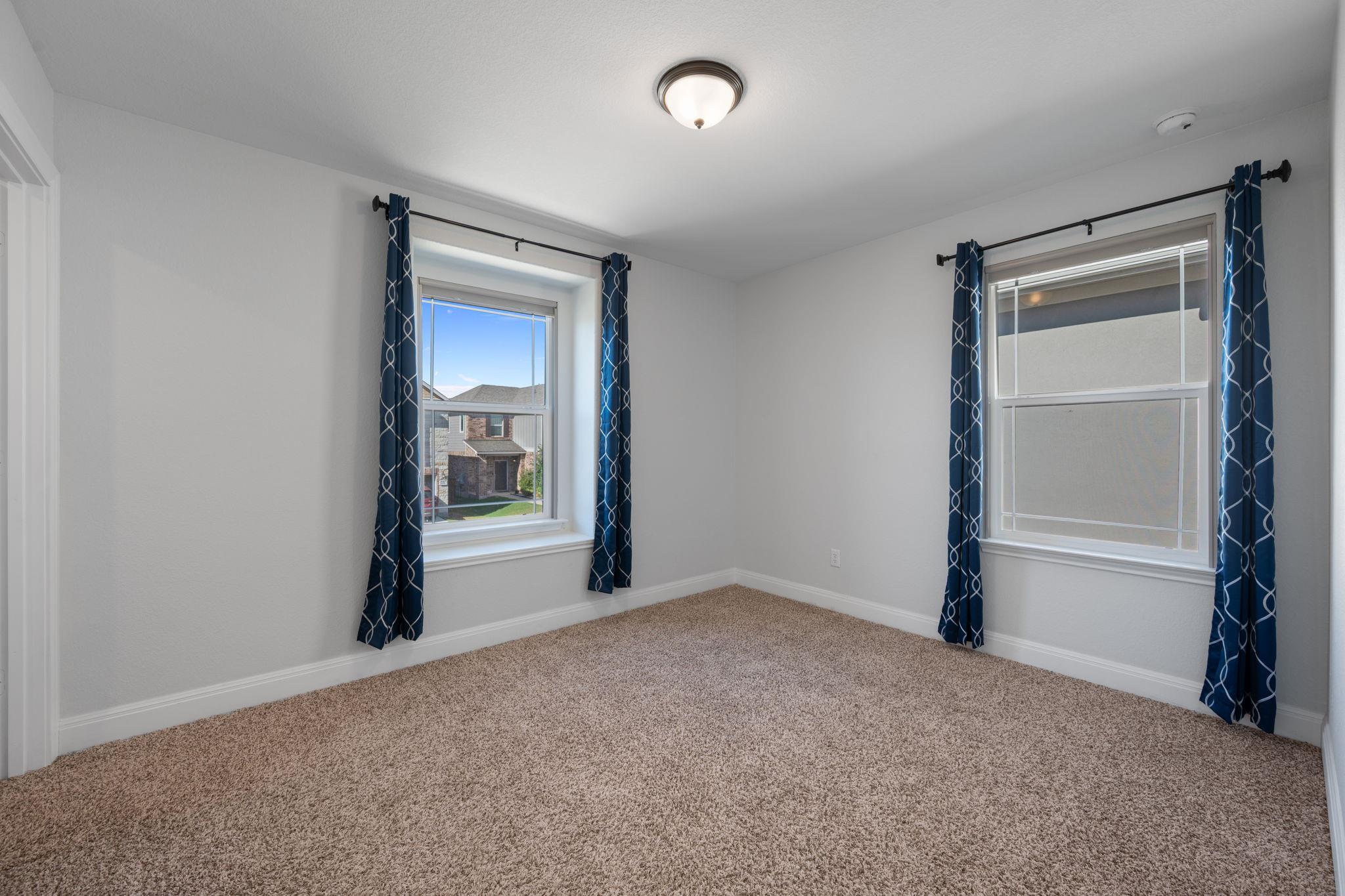 136 Danablu Dr, Hutto, TX 78634