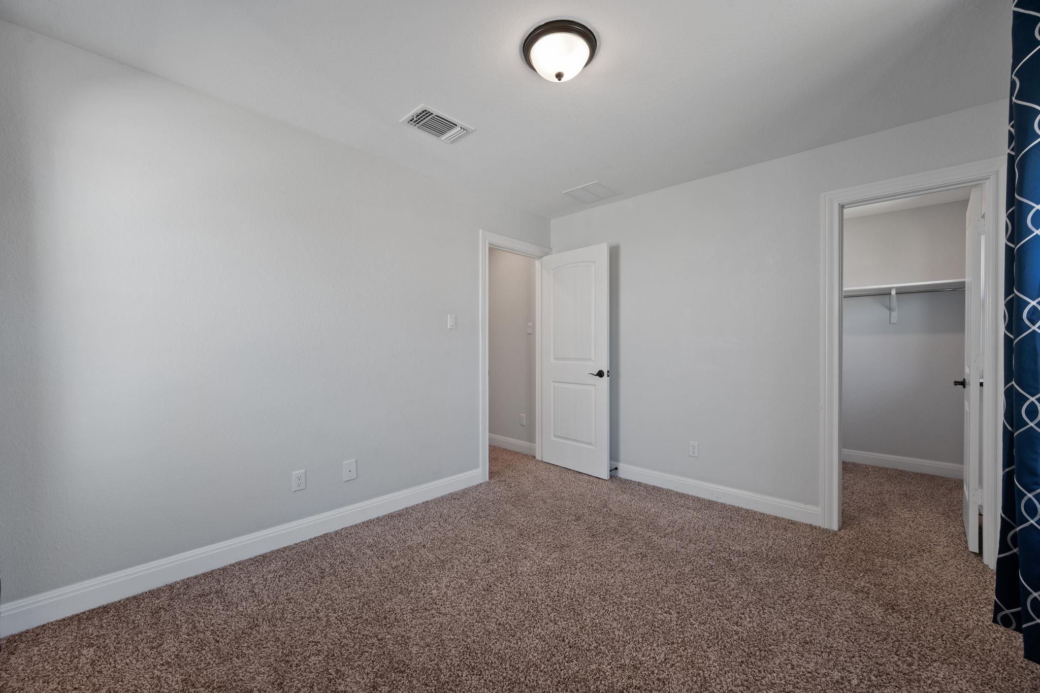 136 Danablu Dr, Hutto, TX 78634