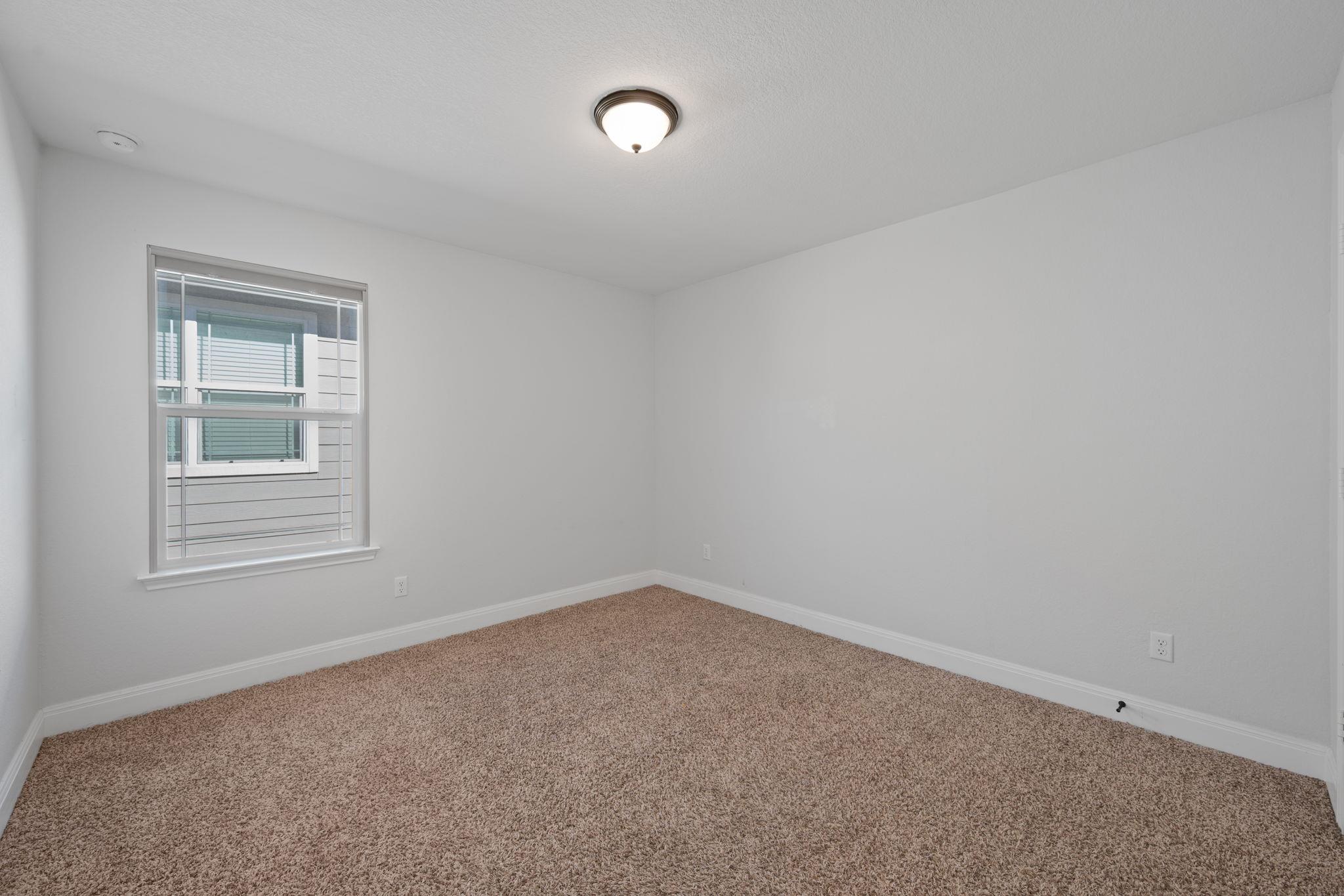 136 Danablu Dr, Hutto, TX 78634