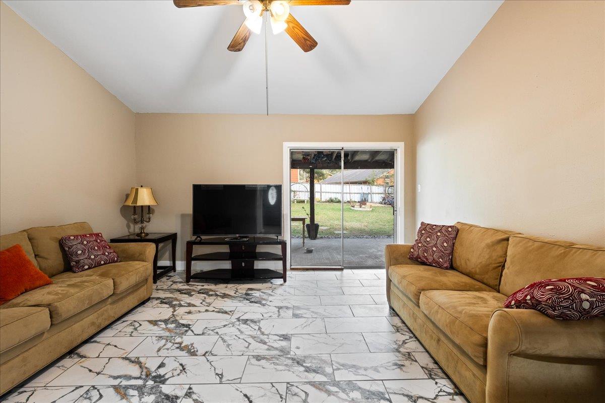 5105 Palo Blanco Ln, Austin, TX 78744