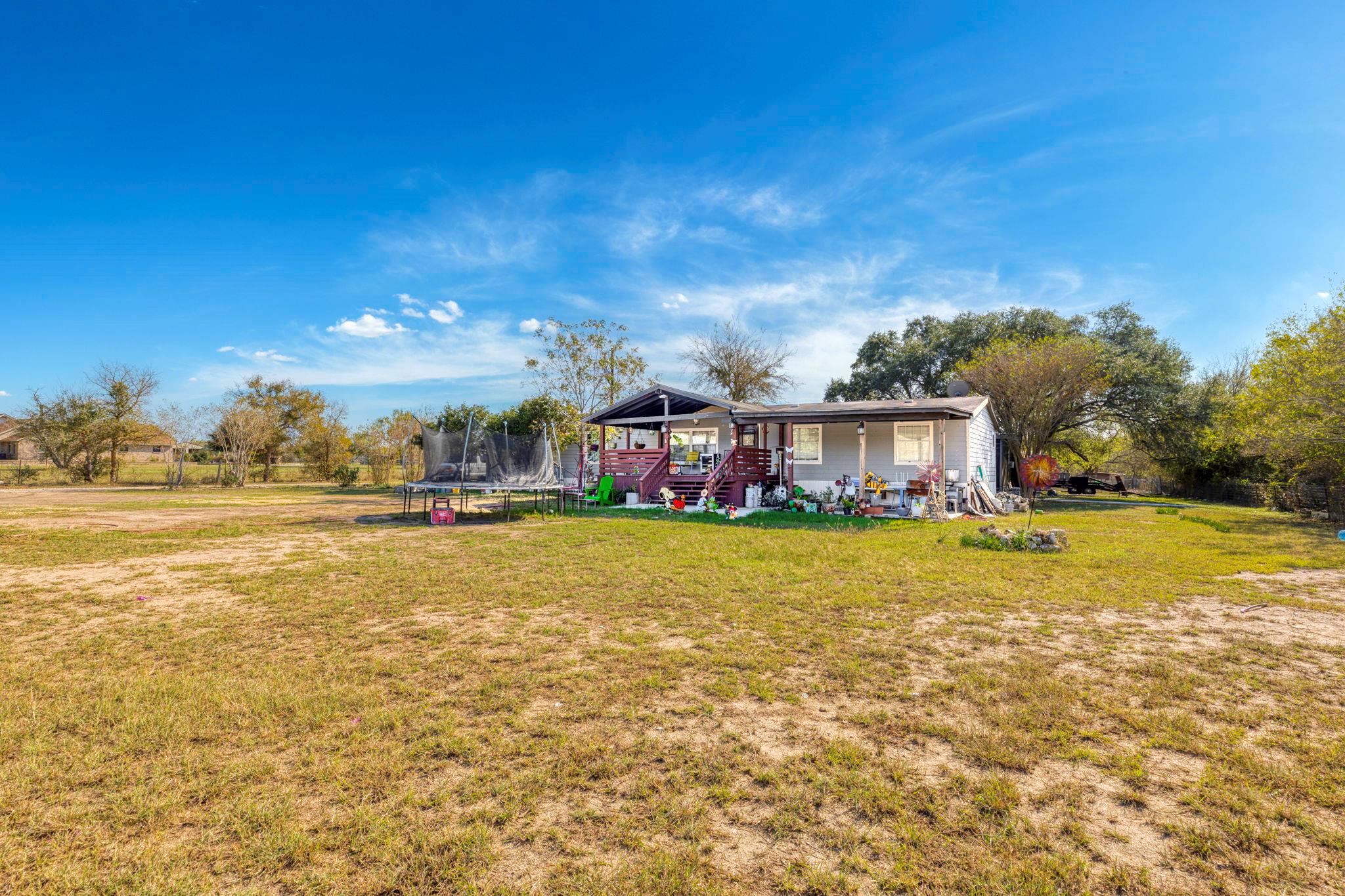 5035 Barth Rd, Lockhart, TX 78644