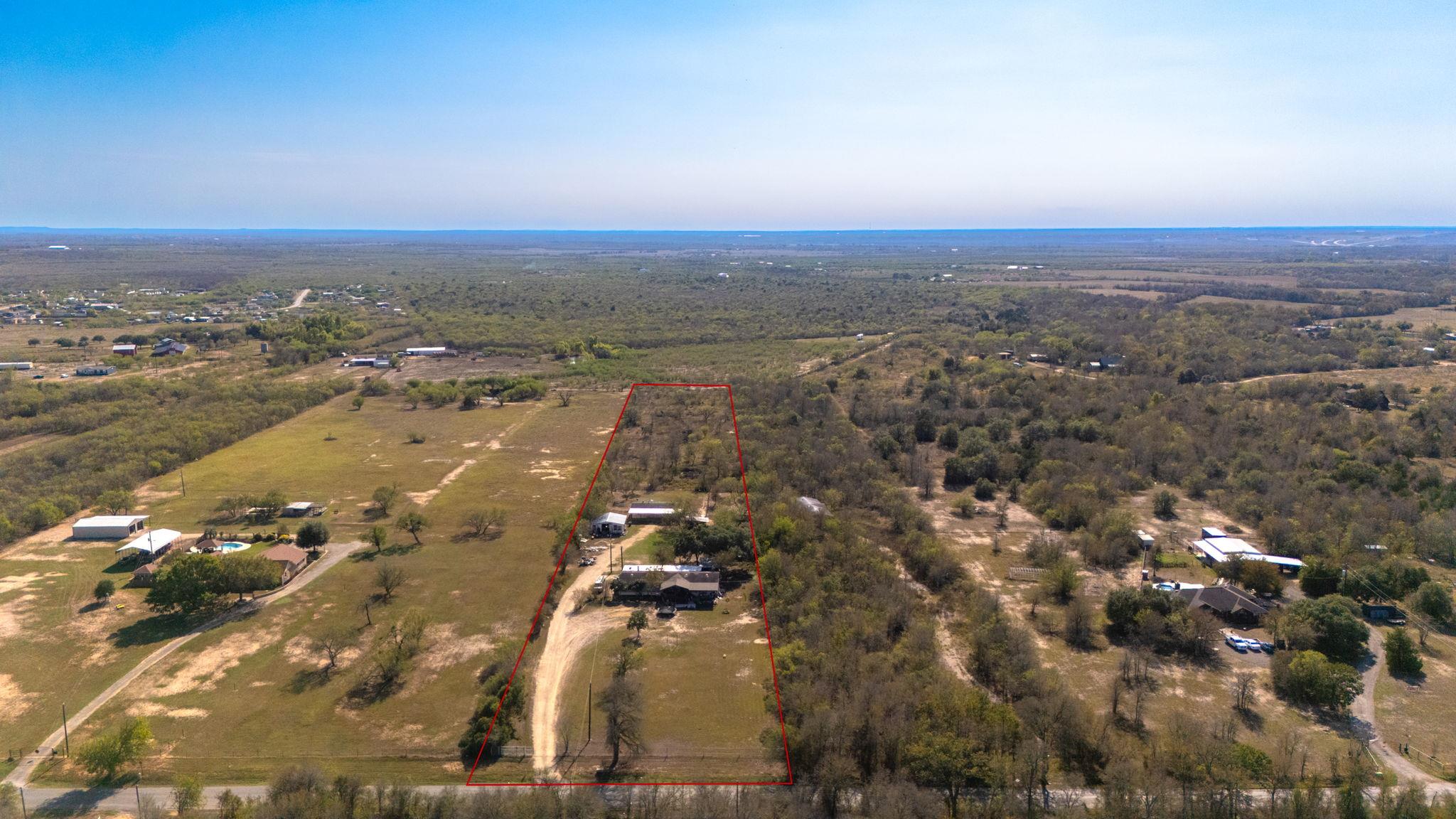 5035 Barth Rd, Lockhart, TX 78644