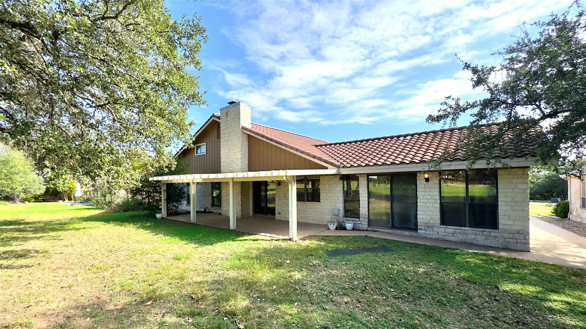 843 Sunfish St, Lakeway, TX 78734