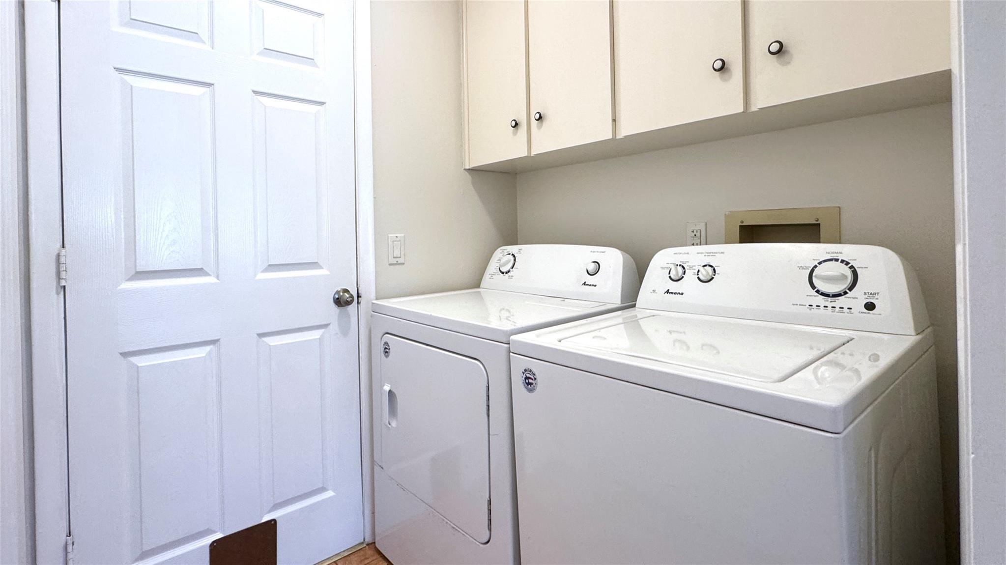 843 Sunfish St, Lakeway, TX 78734