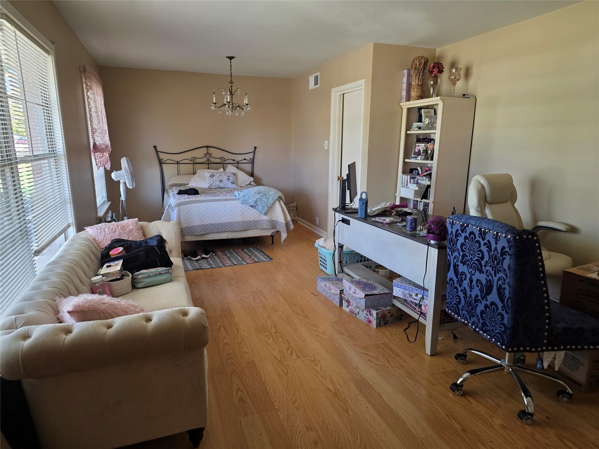 1903 S 13th St, Temple, TX 76504