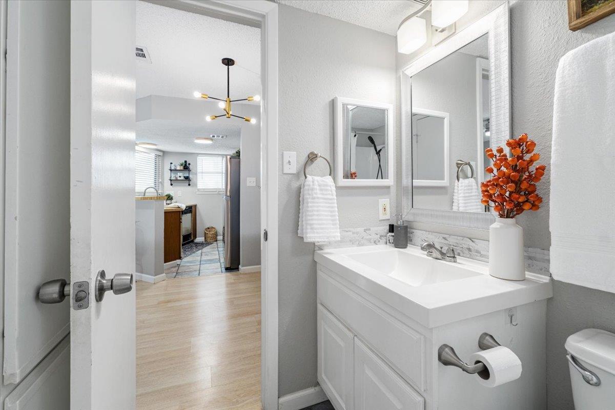 2500 Burleson Rd # 603, Austin, TX 78741