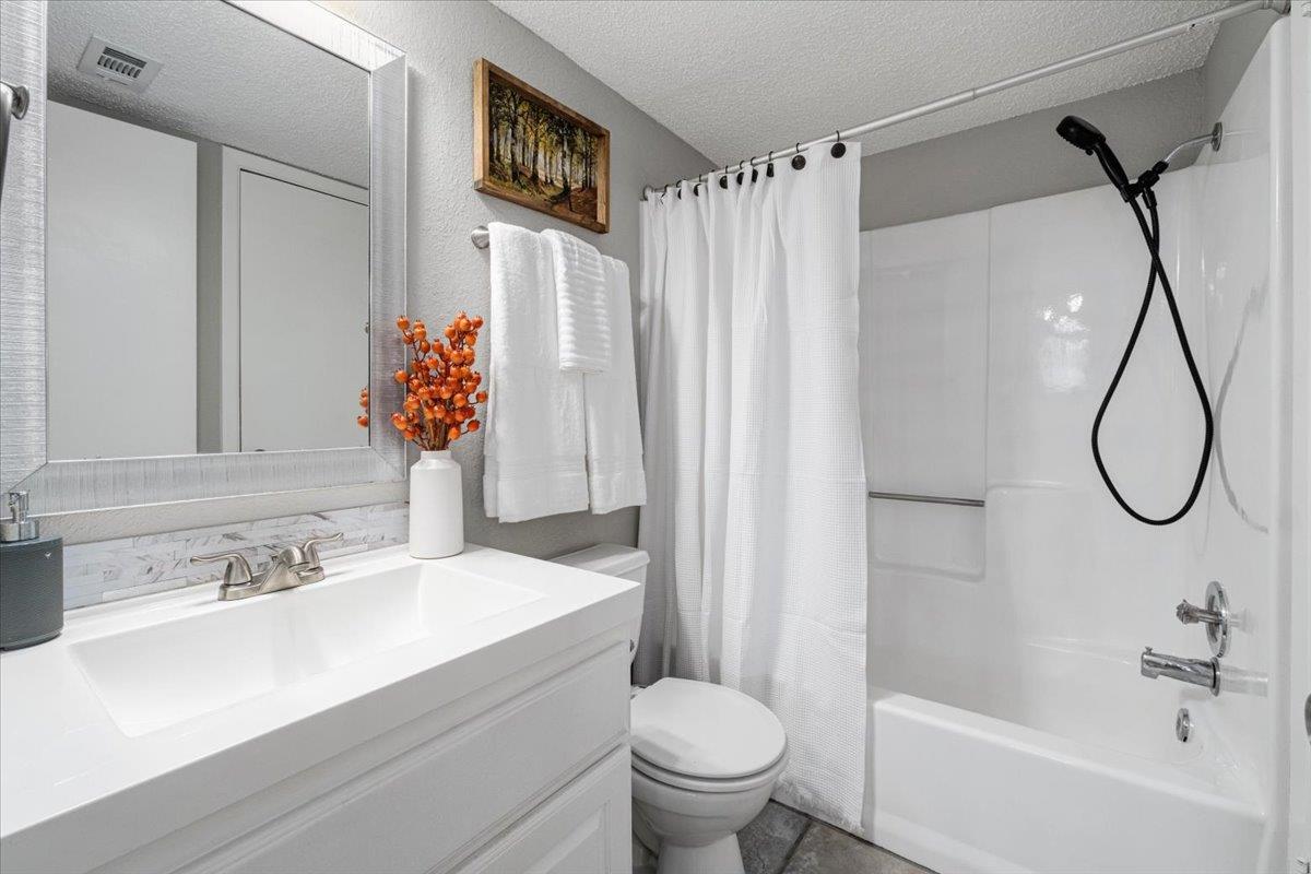 2500 Burleson Rd # 603, Austin, TX 78741