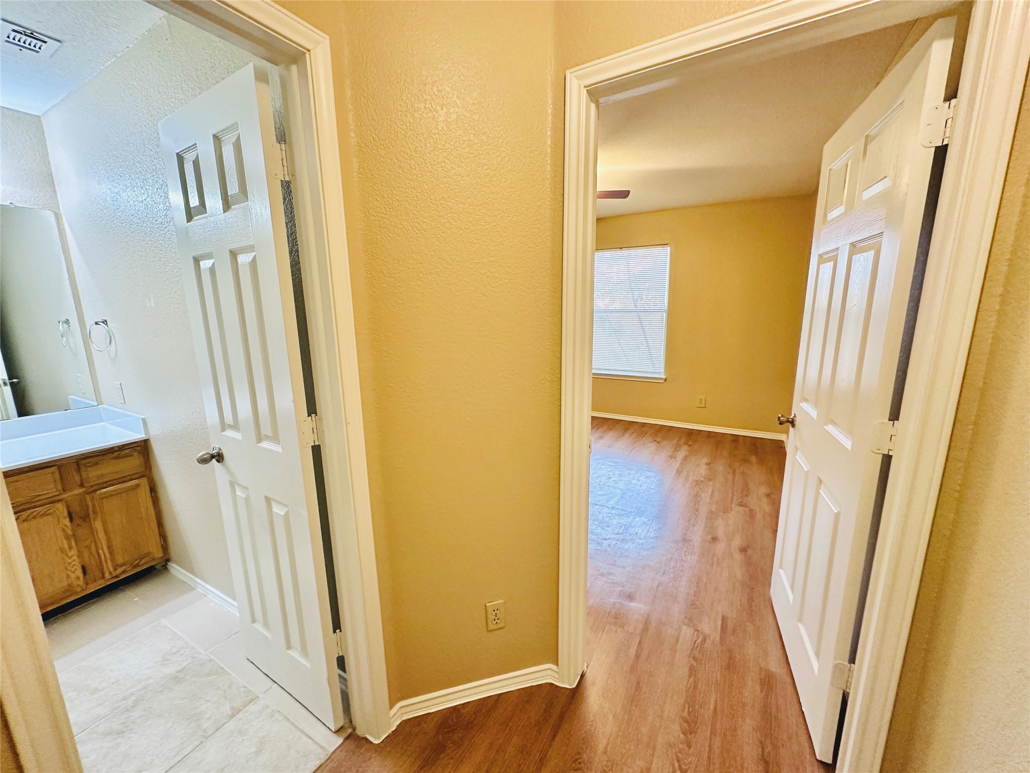 8814 Schick Rd # D, Austin, TX 78729