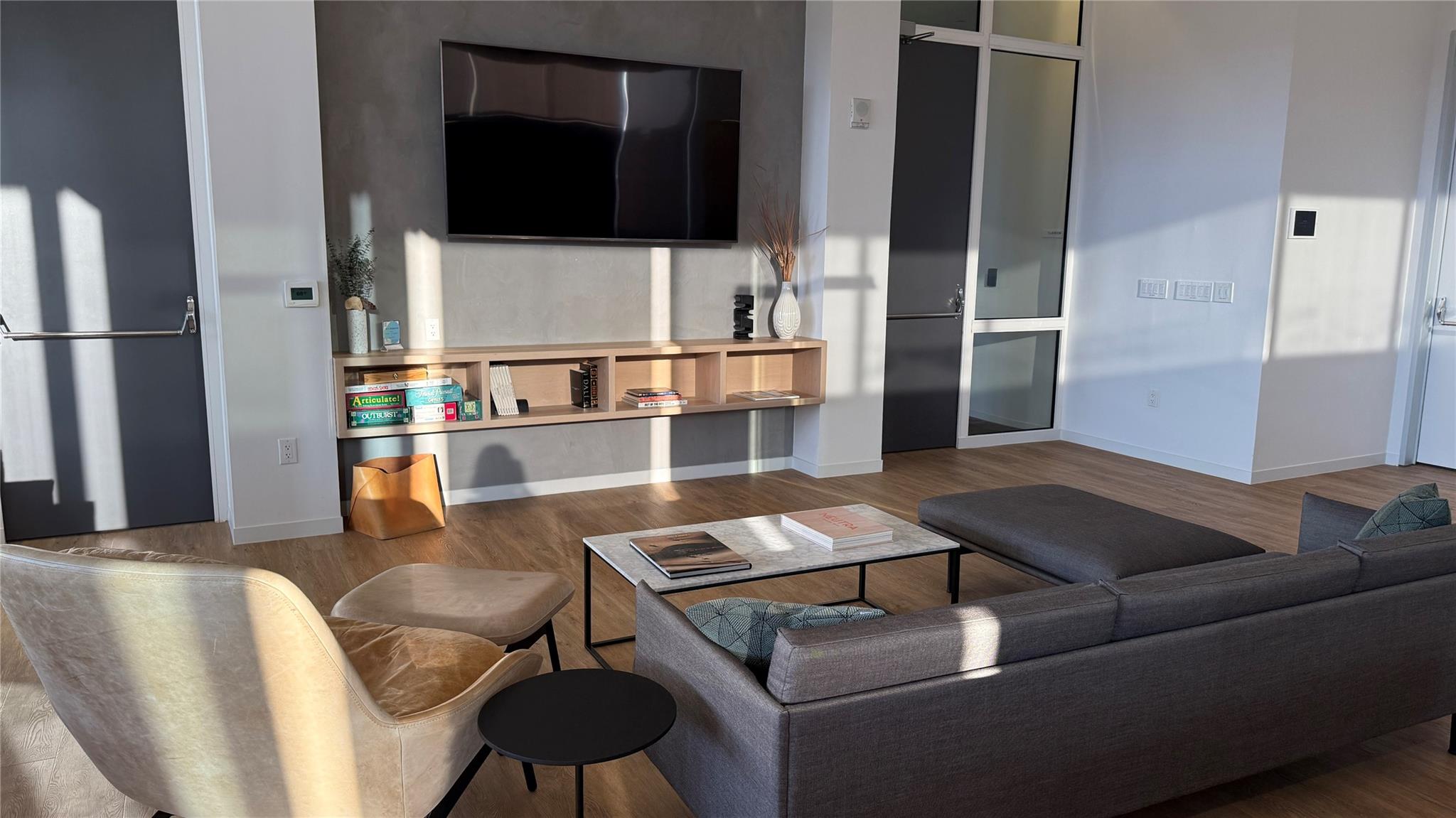 301 West Ave # 4906, Austin, TX 78701