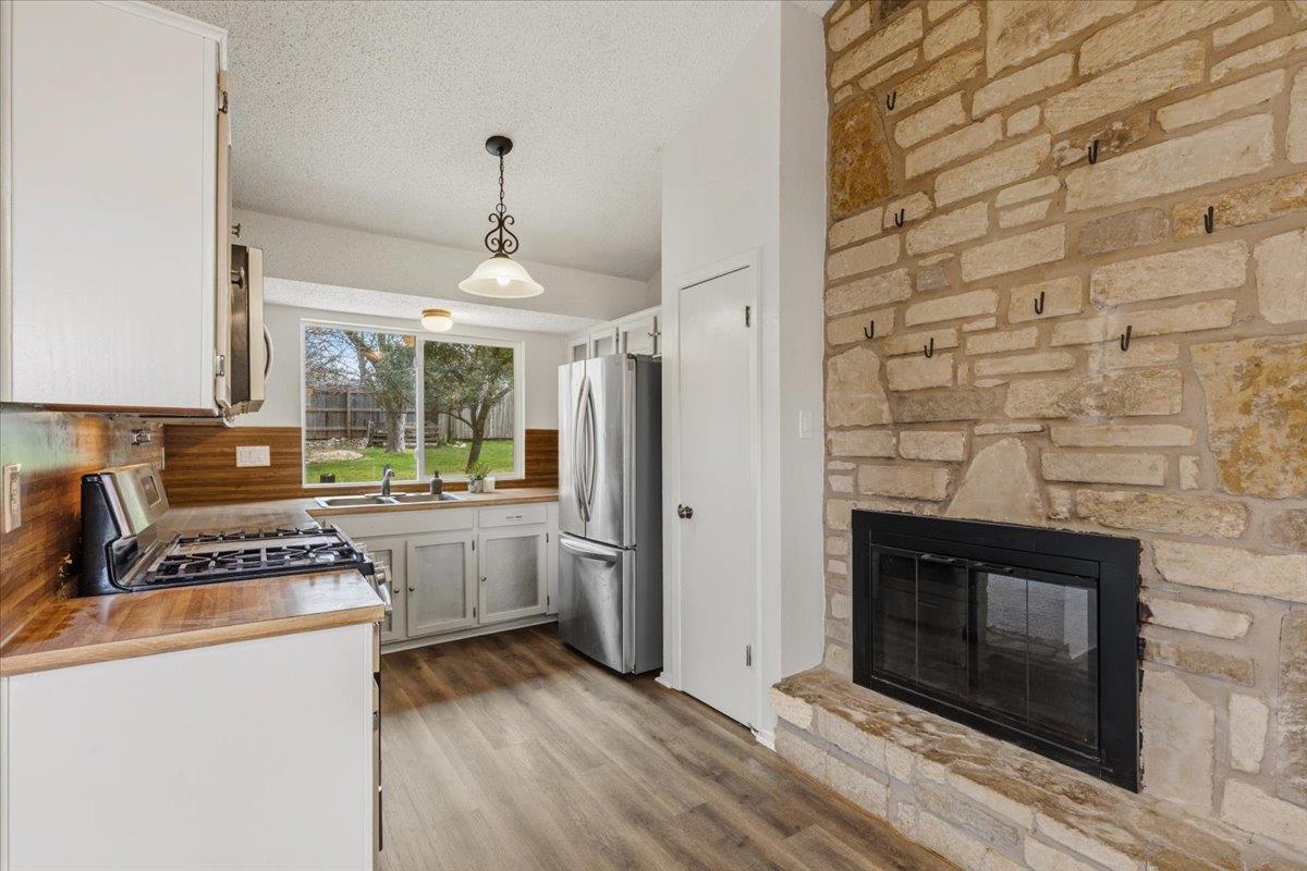 511 Suzzane Rd, Pflugerville, TX 78660