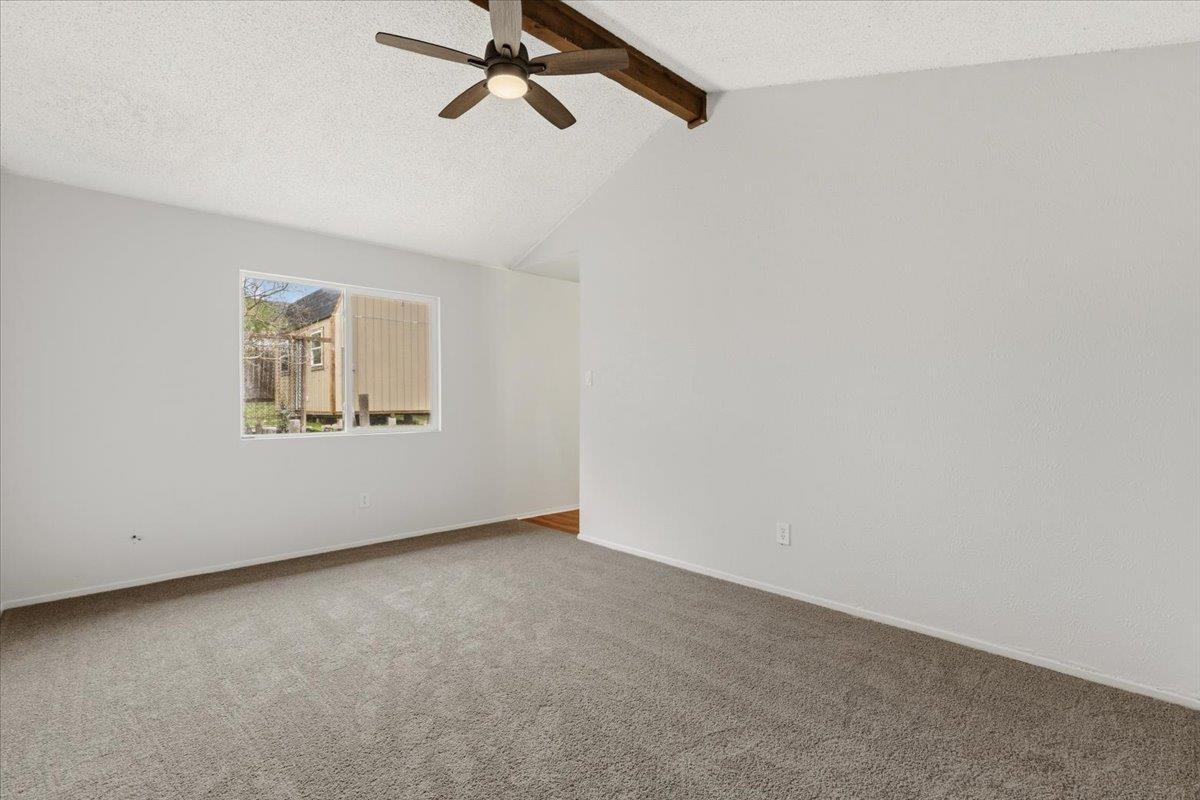 511 Suzzane Rd, Pflugerville, TX 78660