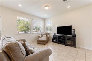 1001 ZODIAC Ln # 50, Round Rock, TX 78665