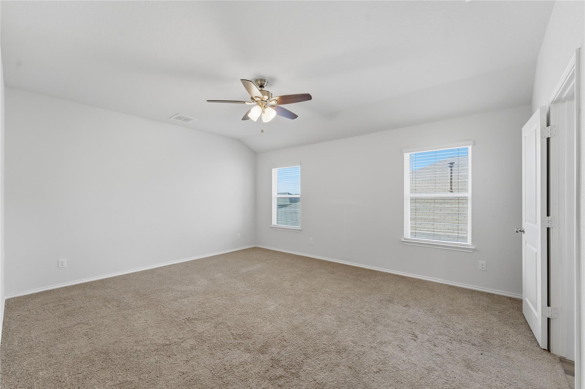 2946 WOLFCREEK Dr, New Braunfels, TX 78130