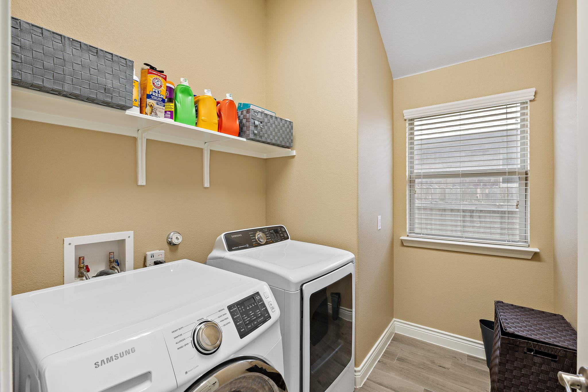 163 Mount Ellen St, Hutto, TX 78634