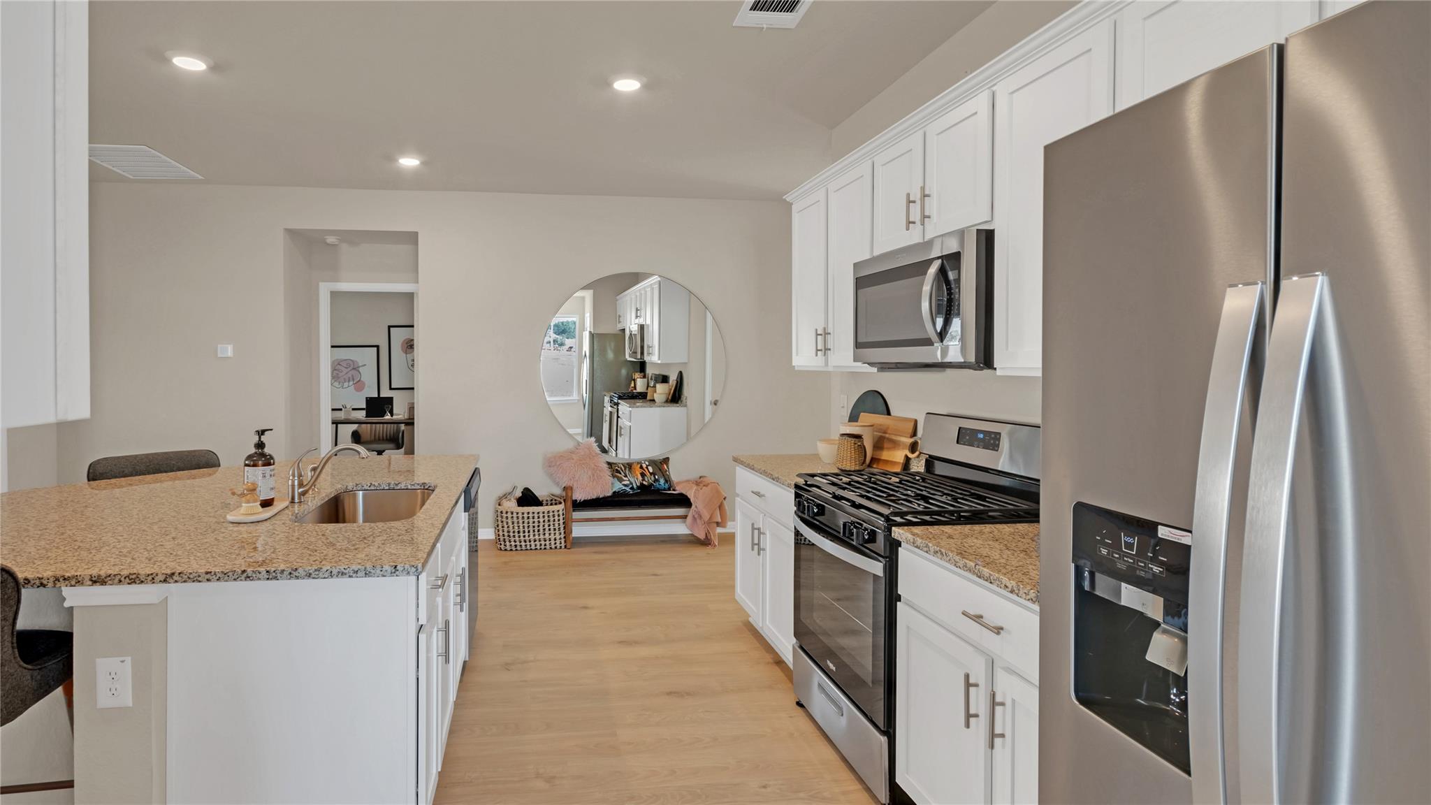 1941 Bandito Bluff Pass, Leander, TX 78641