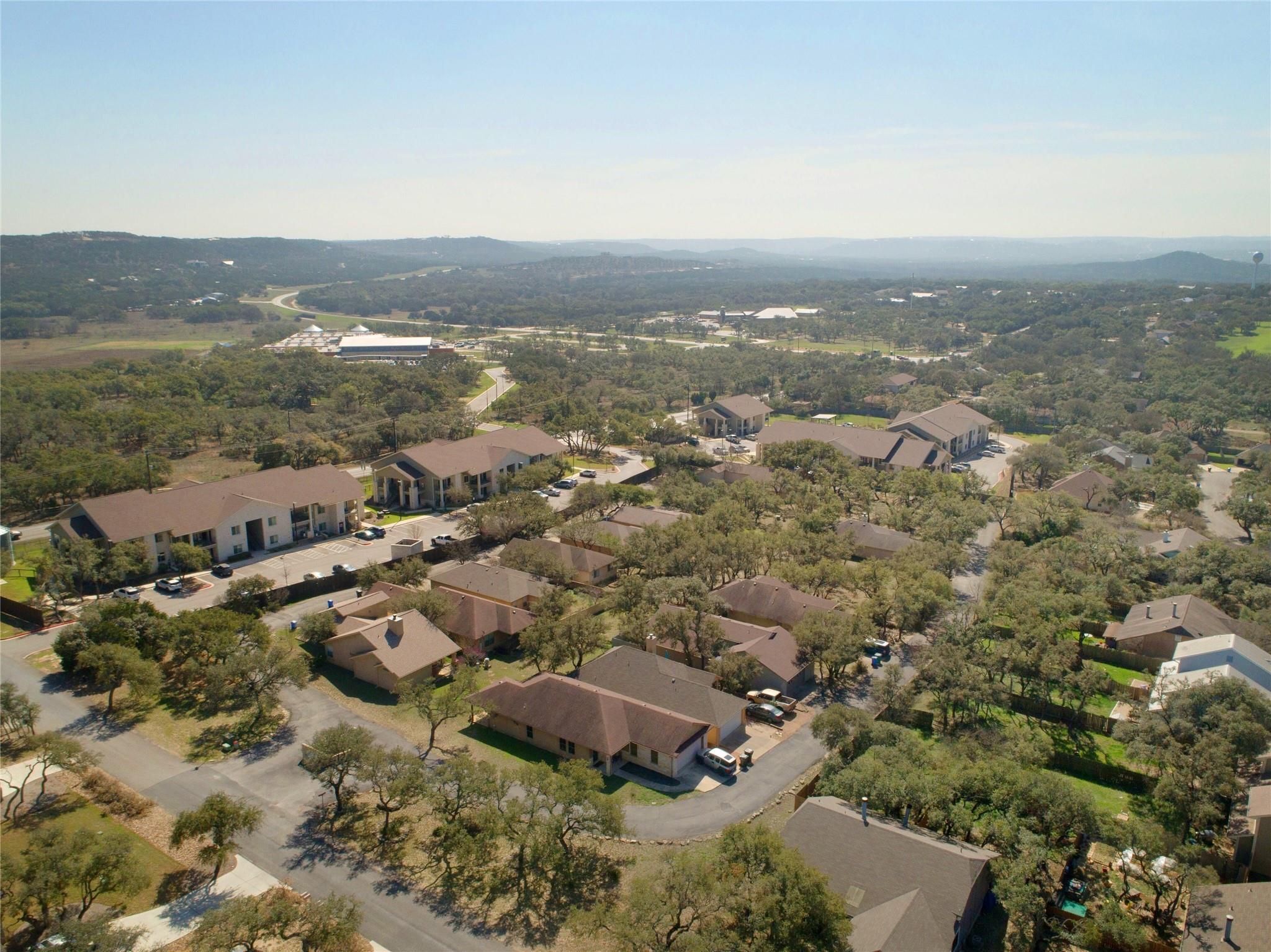 9 Villa Meadow W, Wimberley, TX 78676