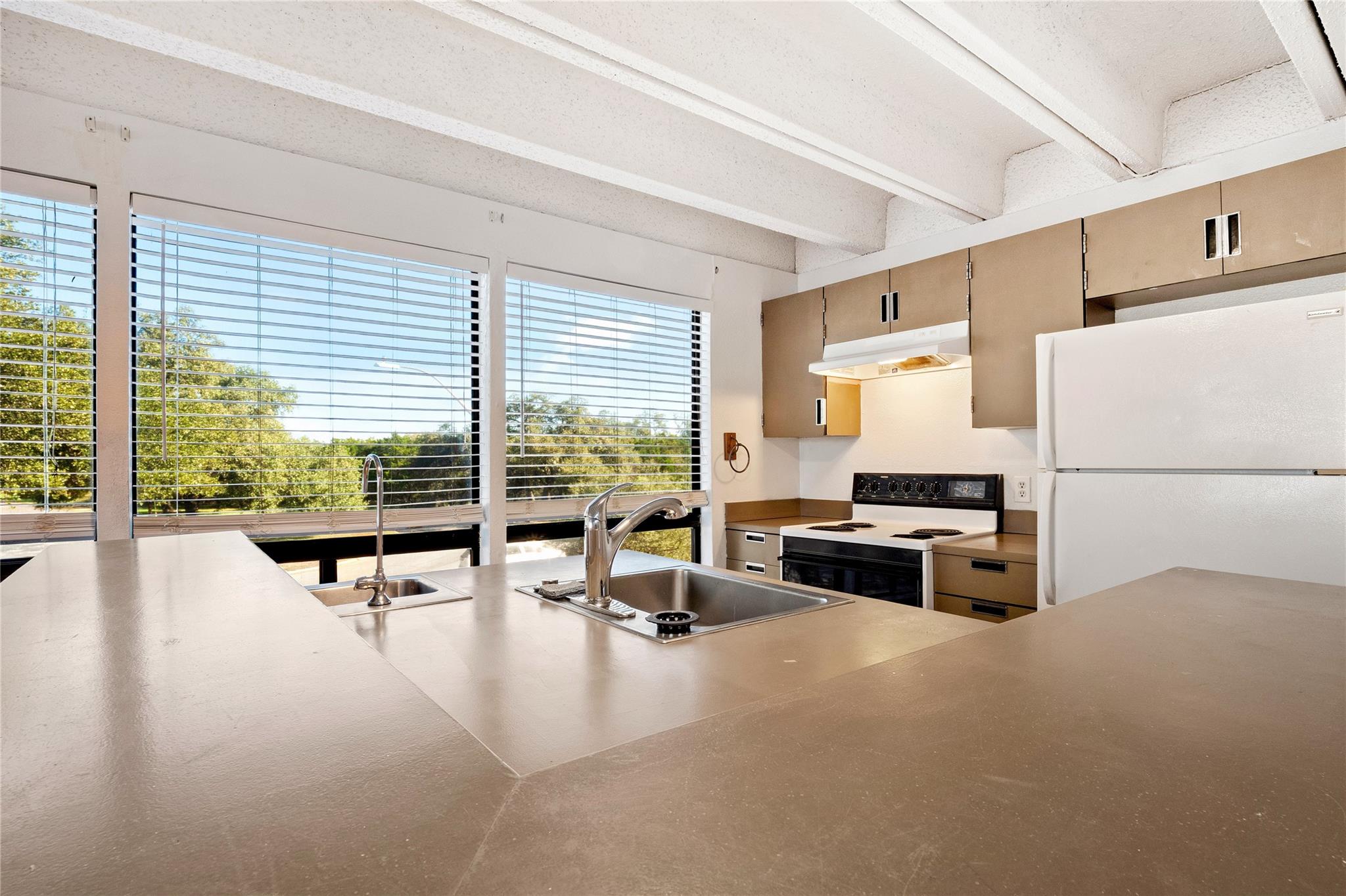 5802 Circulo Dr # 1A, Lago Vista, TX 78645