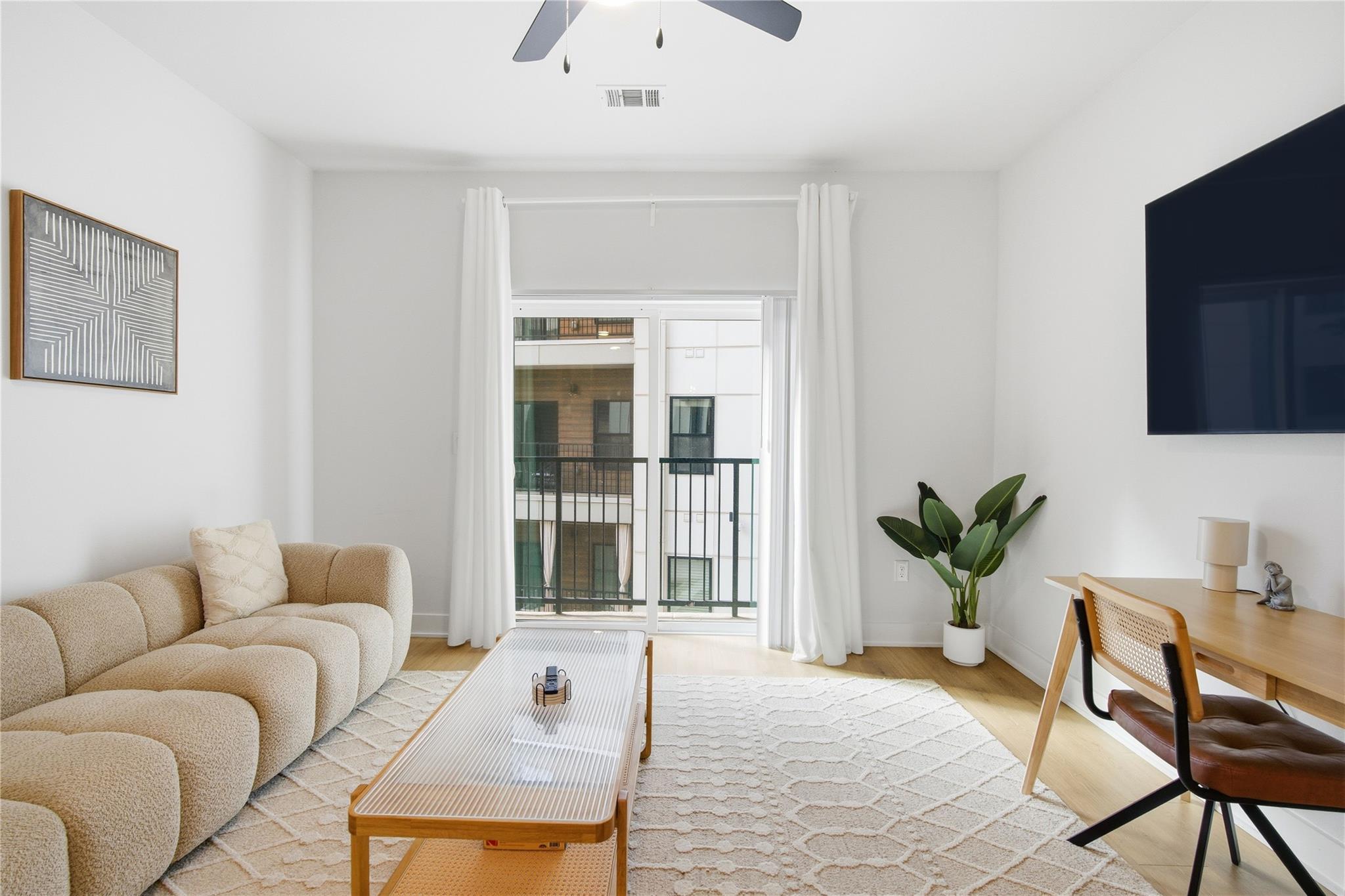 2500 Longview St # 219, Austin, TX 78705