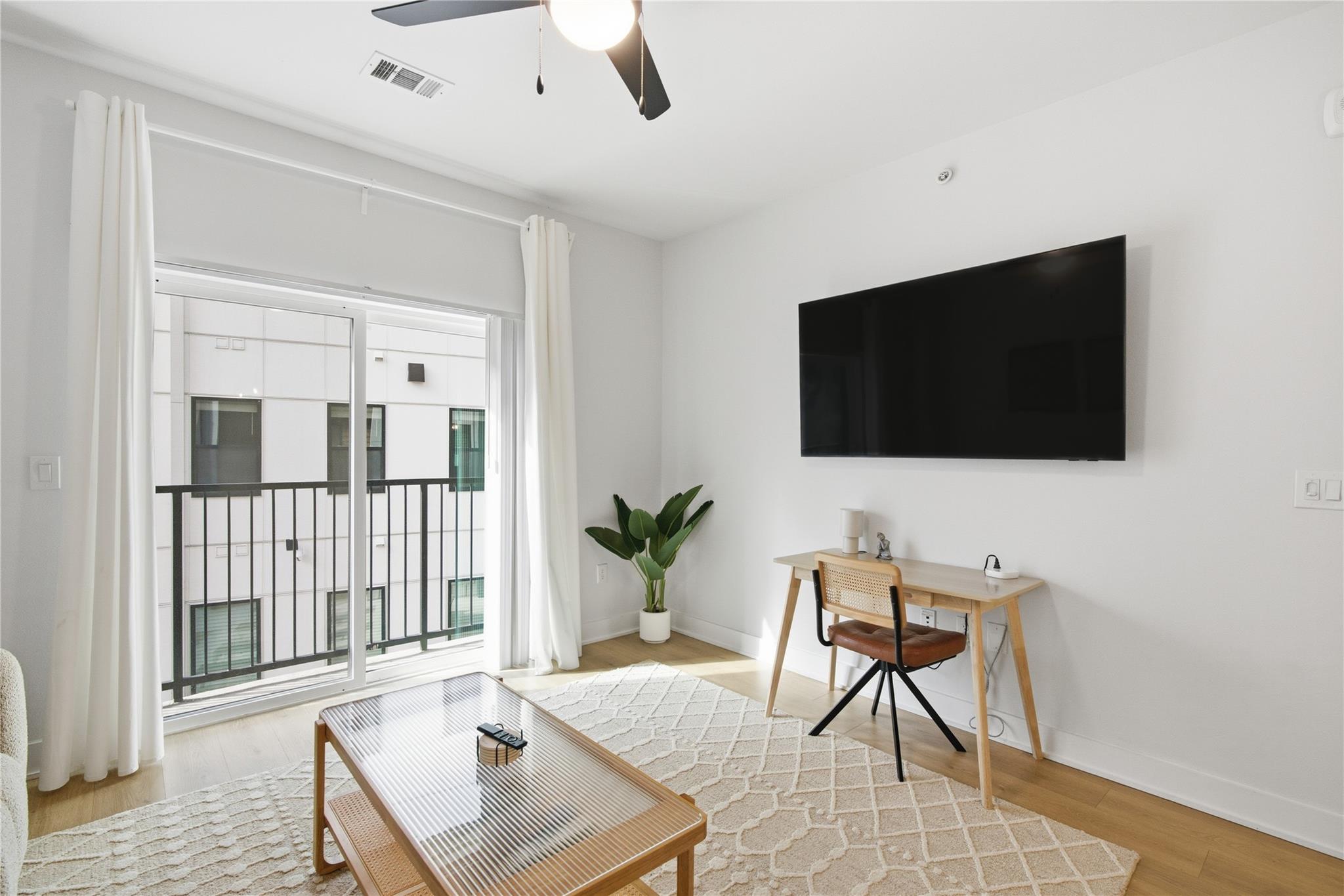 2500 Longview St # 219, Austin, TX 78705