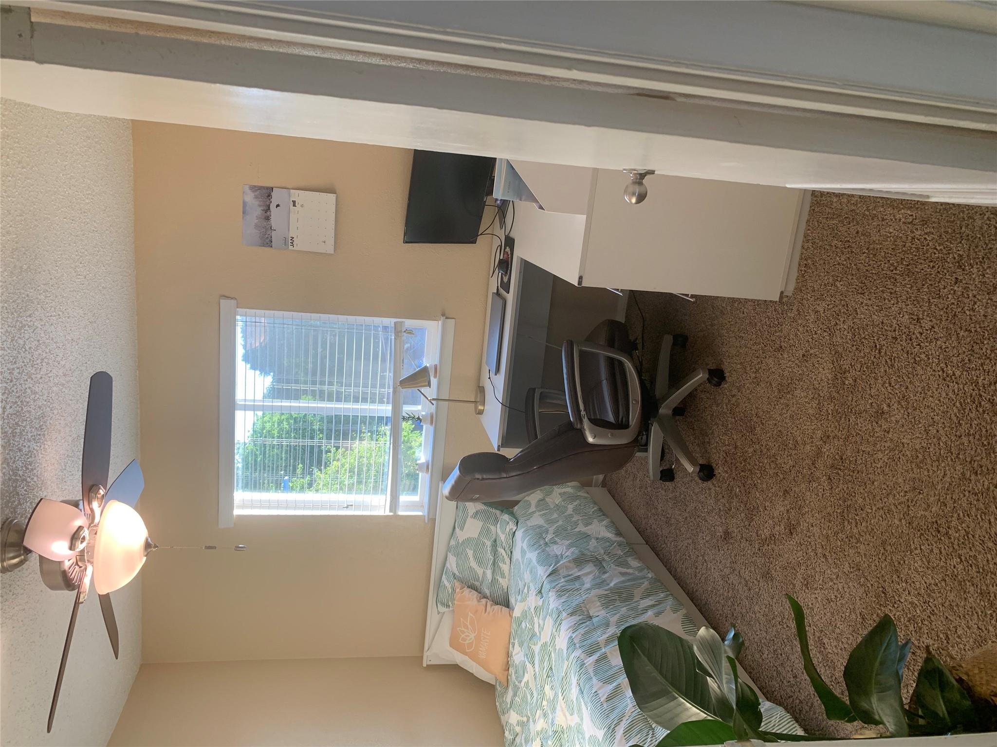 2401 Manor Rd # 218, Austin, TX 78722