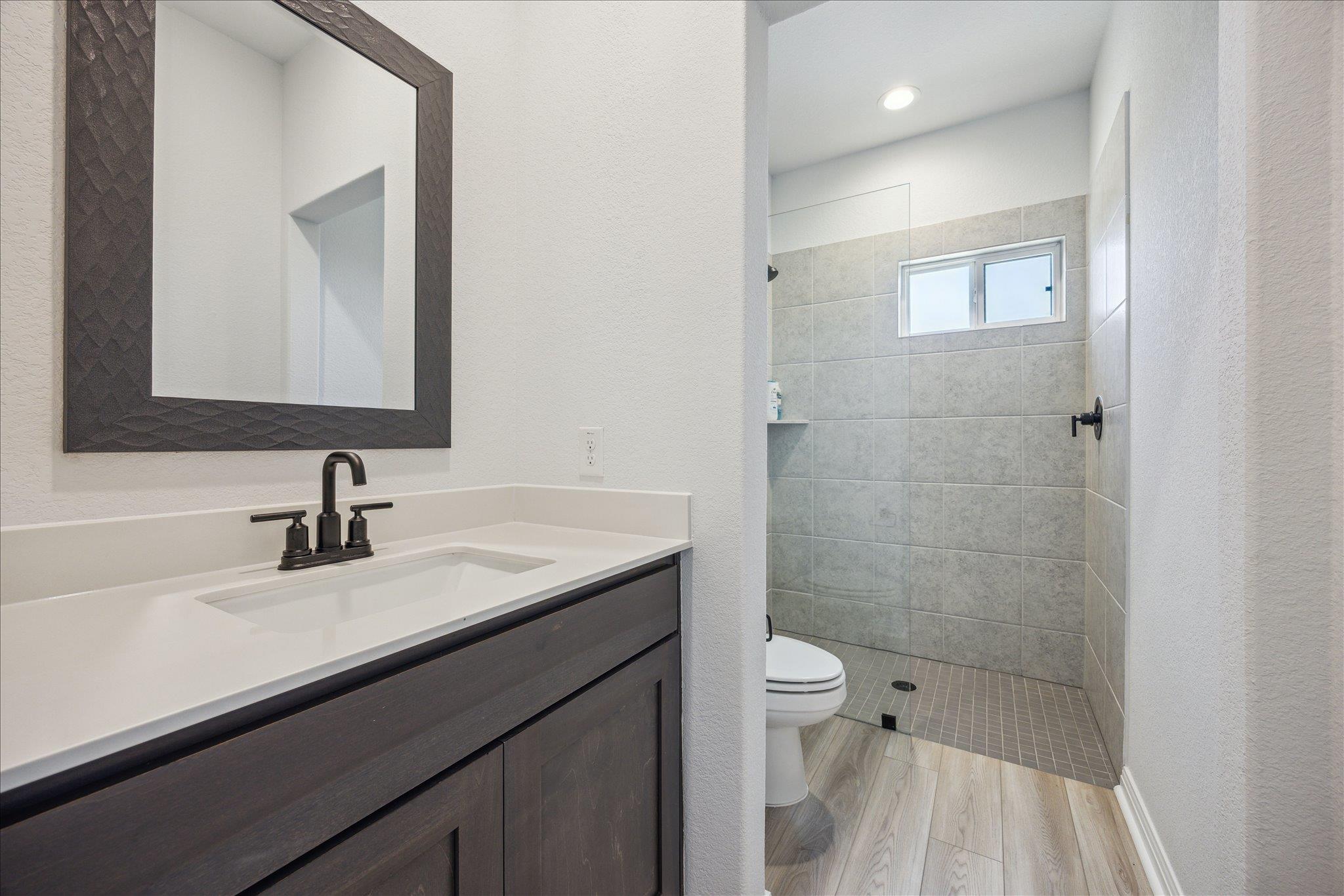 21001 Newhaven Cv, Lago Vista, TX 78645