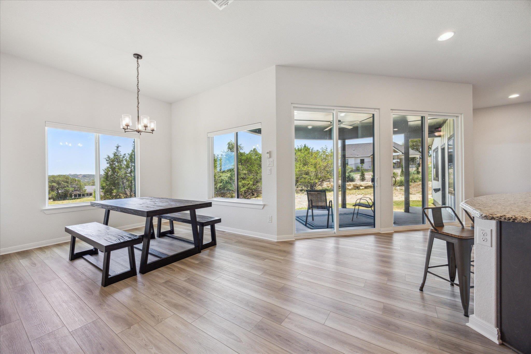 21001 Newhaven Cv, Lago Vista, TX 78645