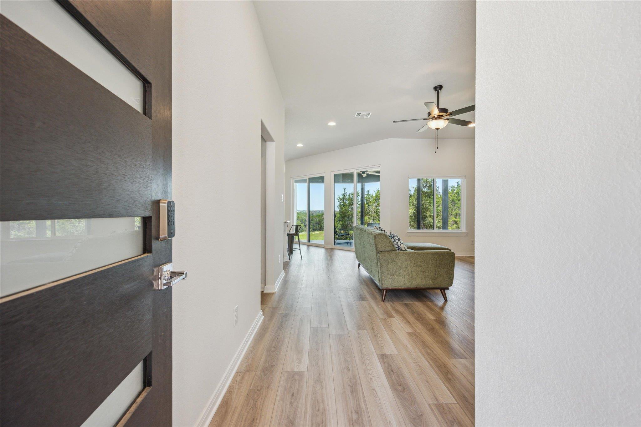 21001 Newhaven Cv, Lago Vista, TX 78645