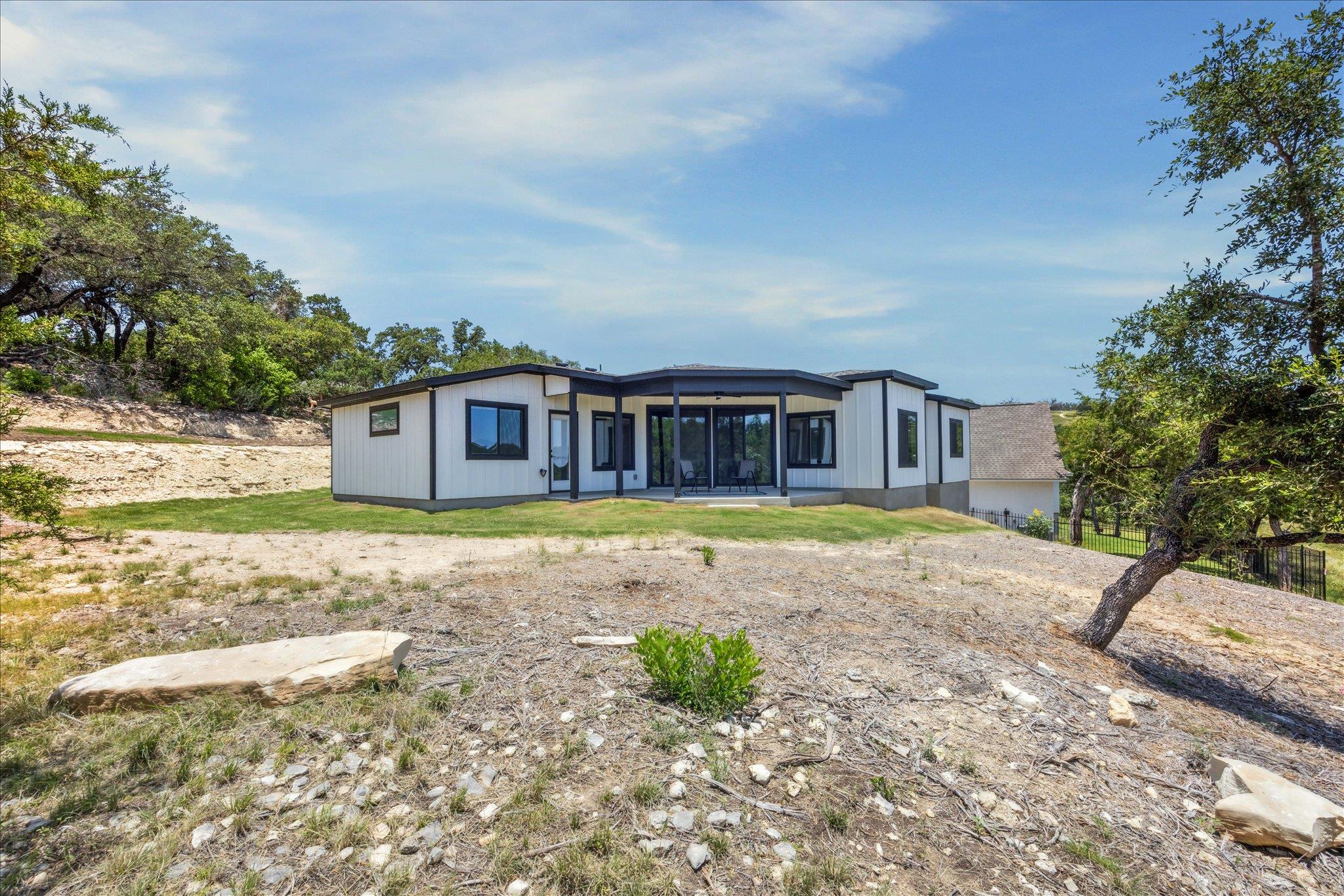 21001 Newhaven Cv, Lago Vista, TX 78645