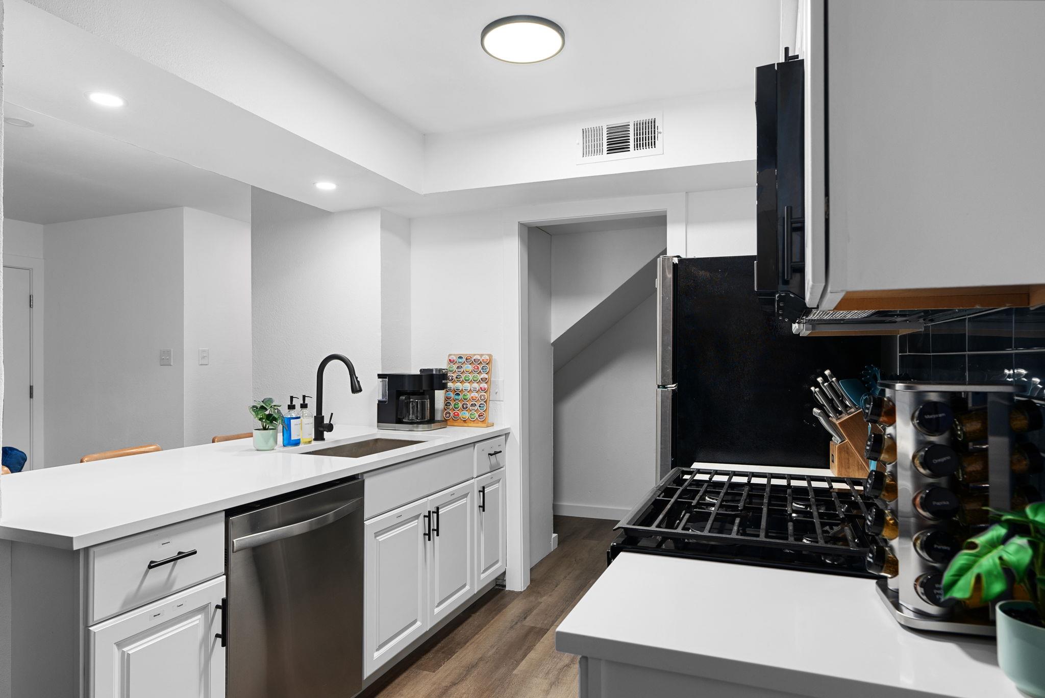 1315 Southport Dr # A, Austin, TX 78704