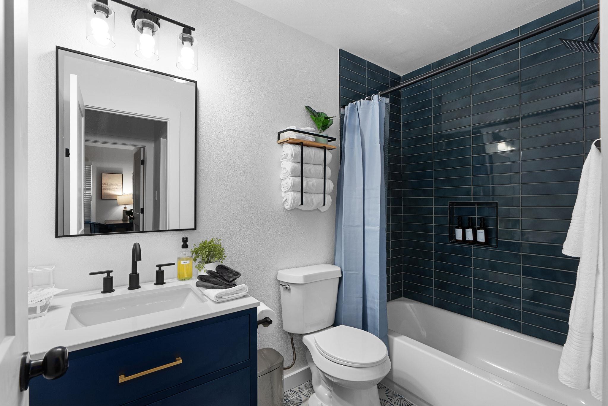 1315 Southport Dr # A, Austin, TX 78704