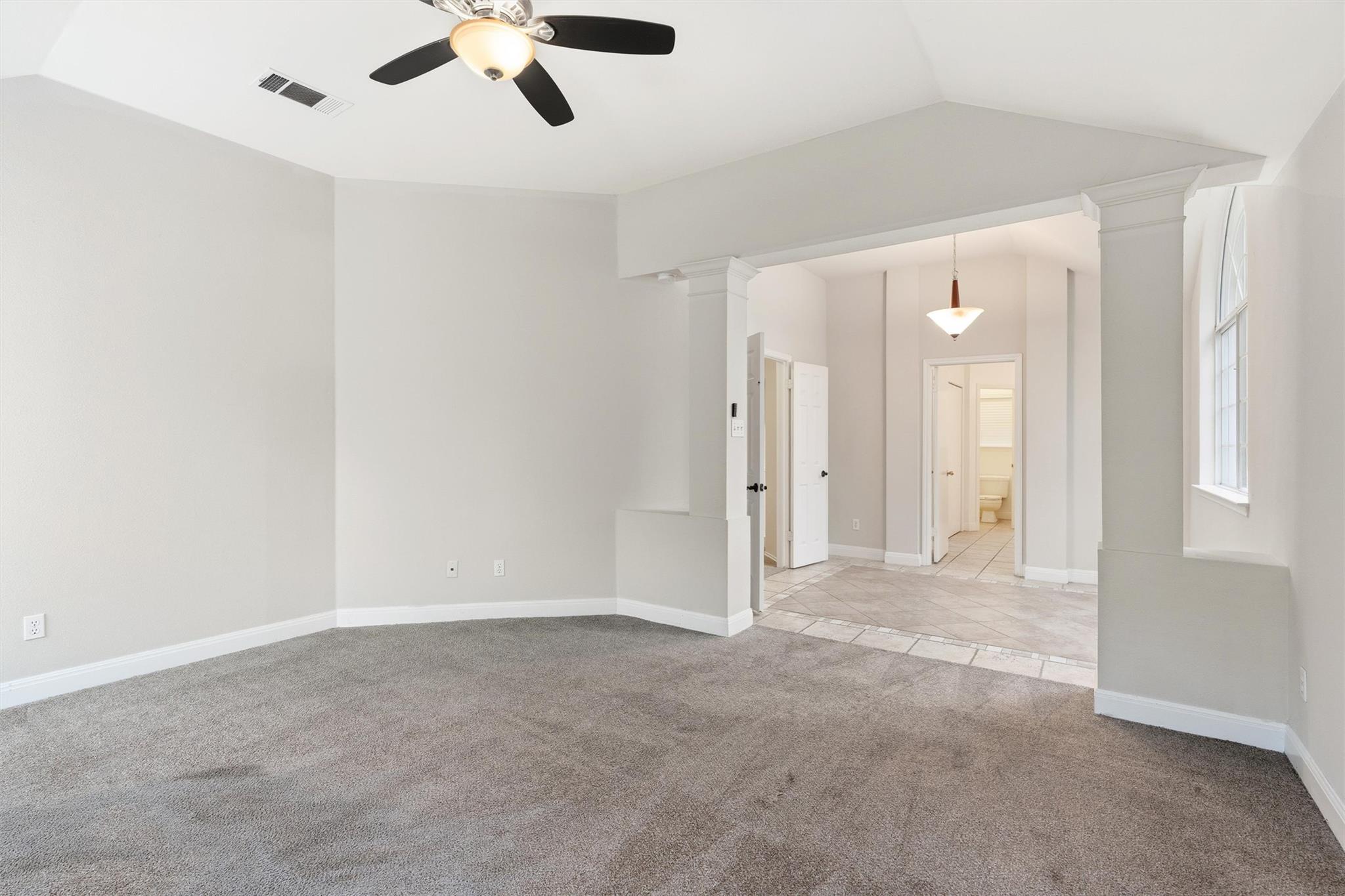 3925 Newland Dr, Round Rock, TX 78681