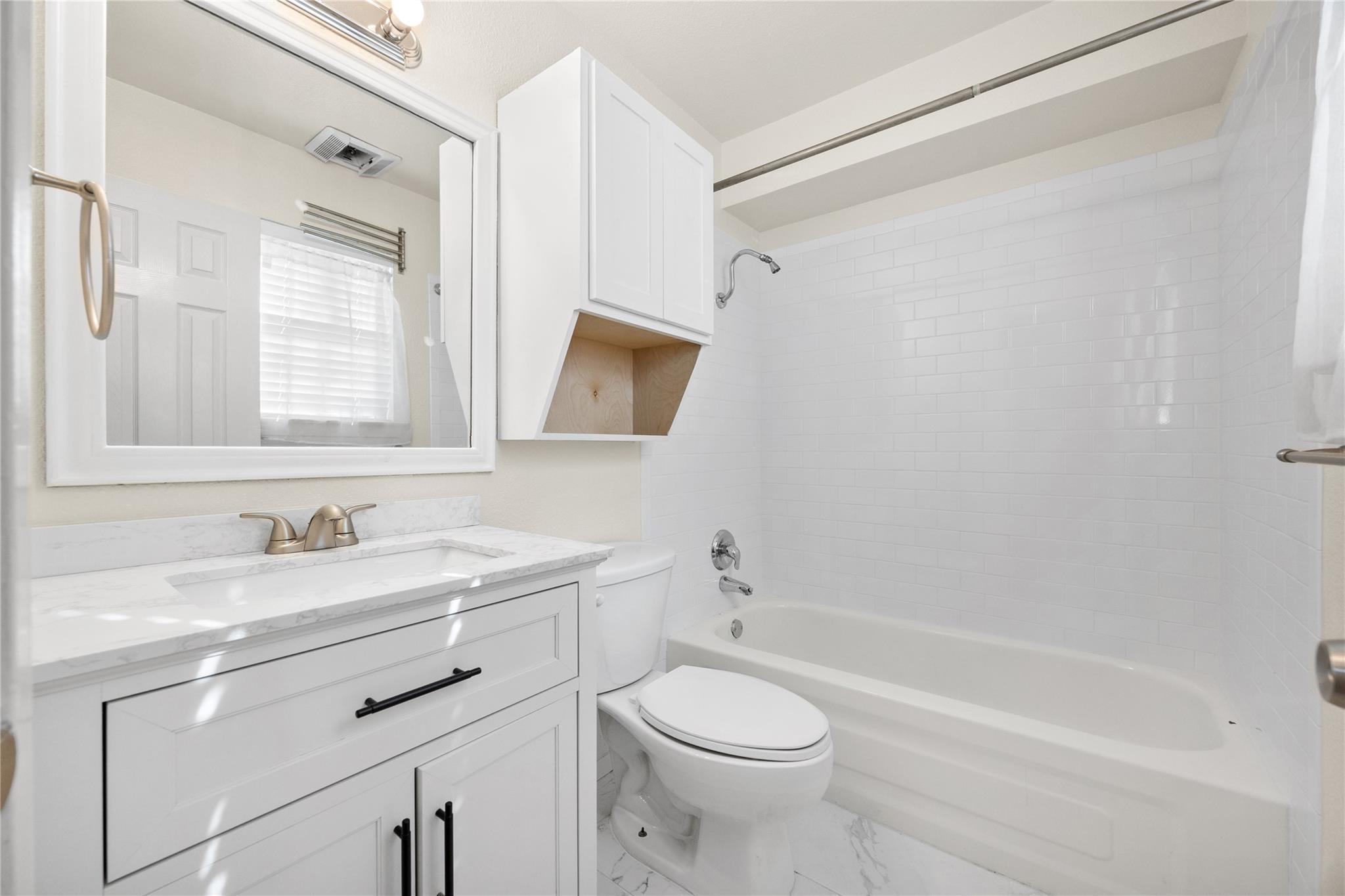 1110 W 22nd St # 2, Austin, TX 78705