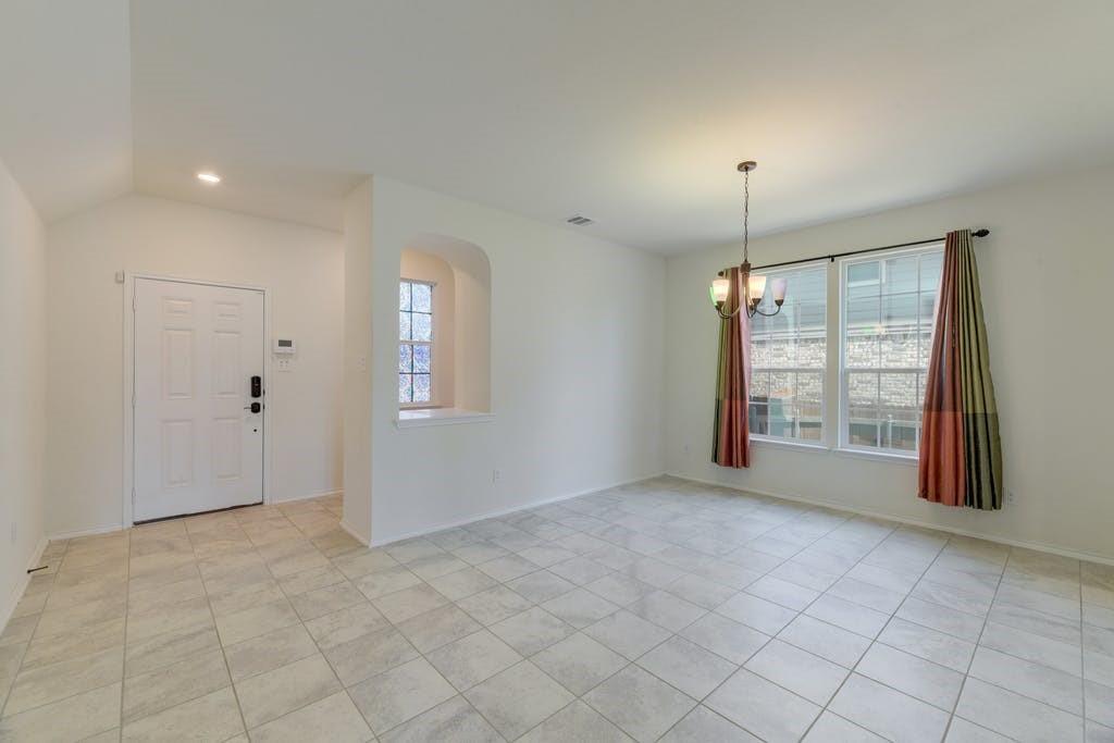 355 Planters Ln, Georgetown, TX 78626