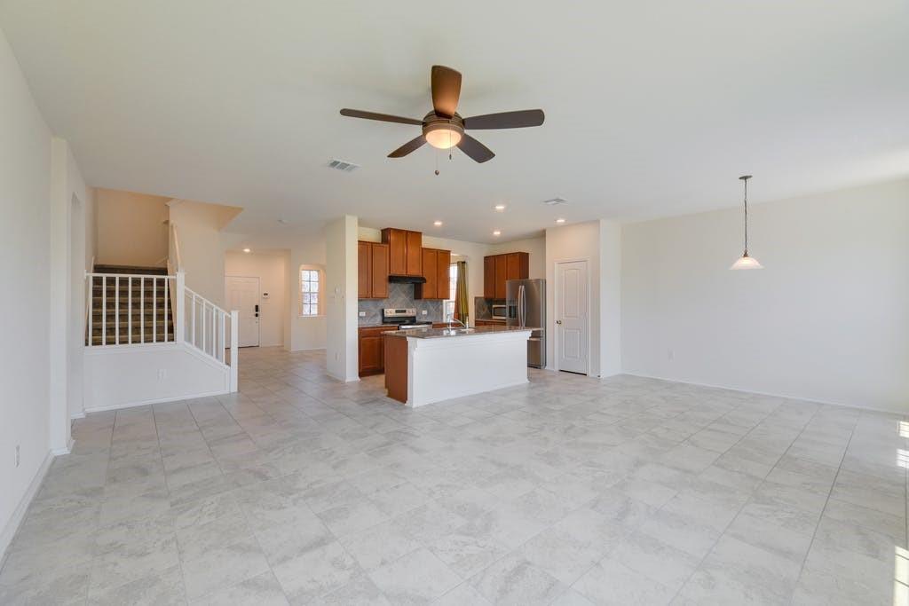 355 Planters Ln, Georgetown, TX 78626