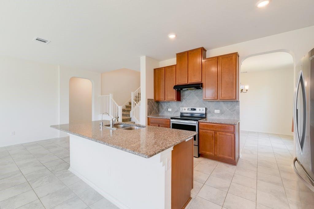 355 Planters Ln, Georgetown, TX 78626