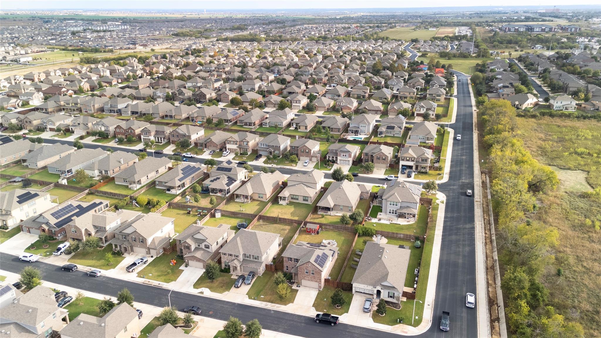 355 Planters Ln, Georgetown, TX 78626