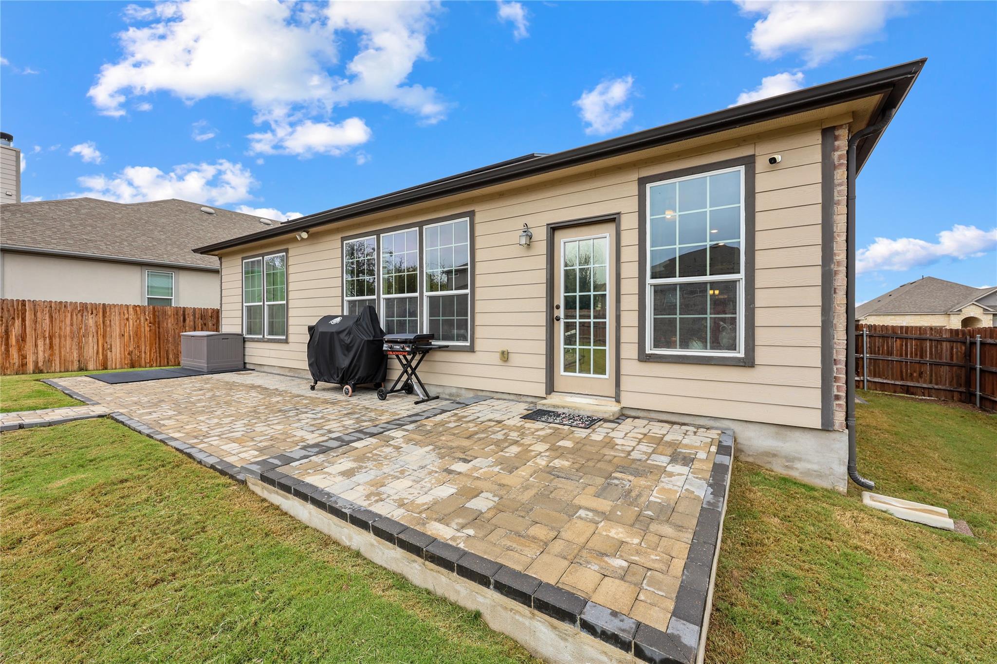 355 Planters Ln, Georgetown, TX 78626
