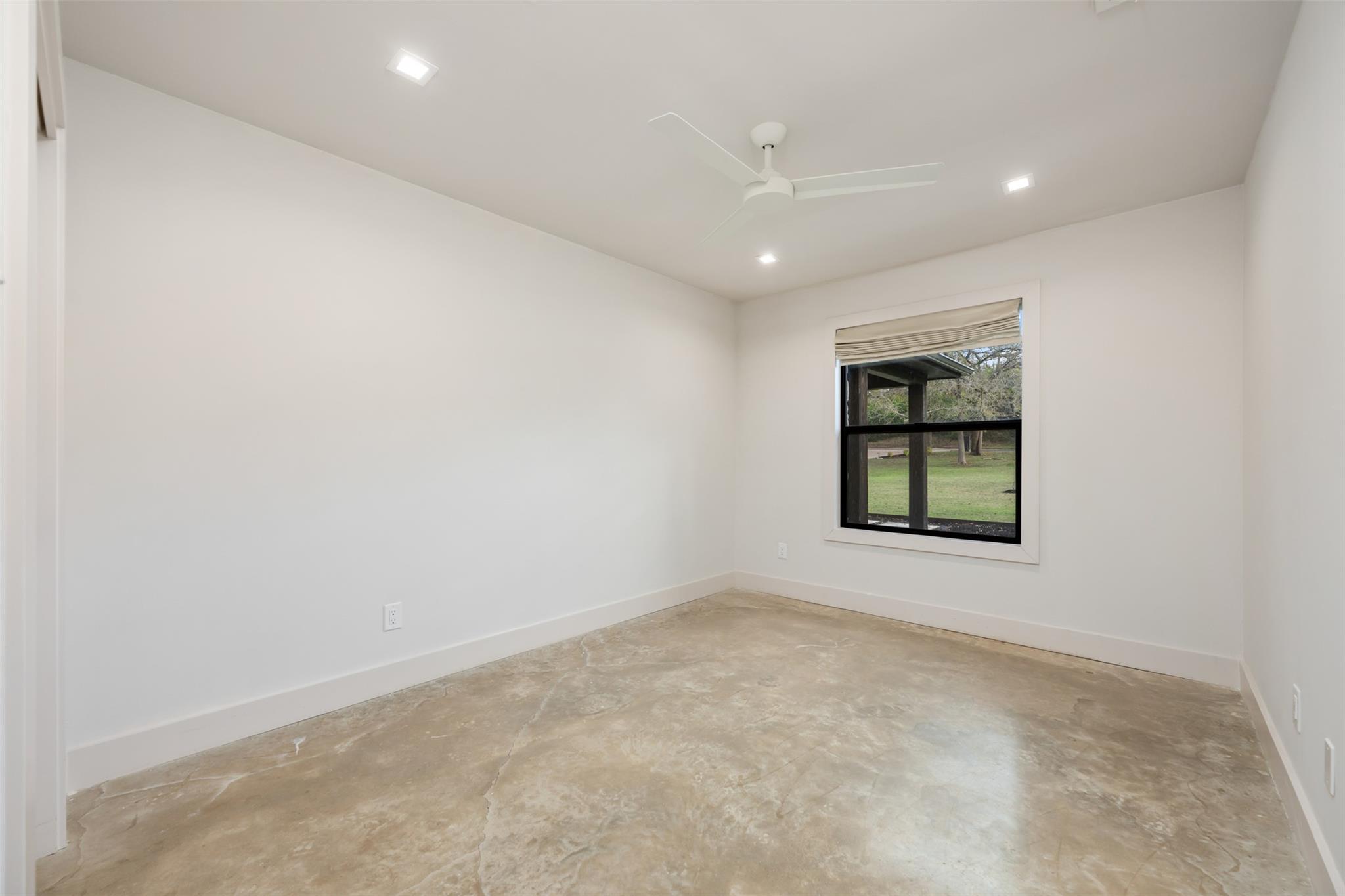 50 S Bear Creek Rd, Liberty Hill, TX 78642