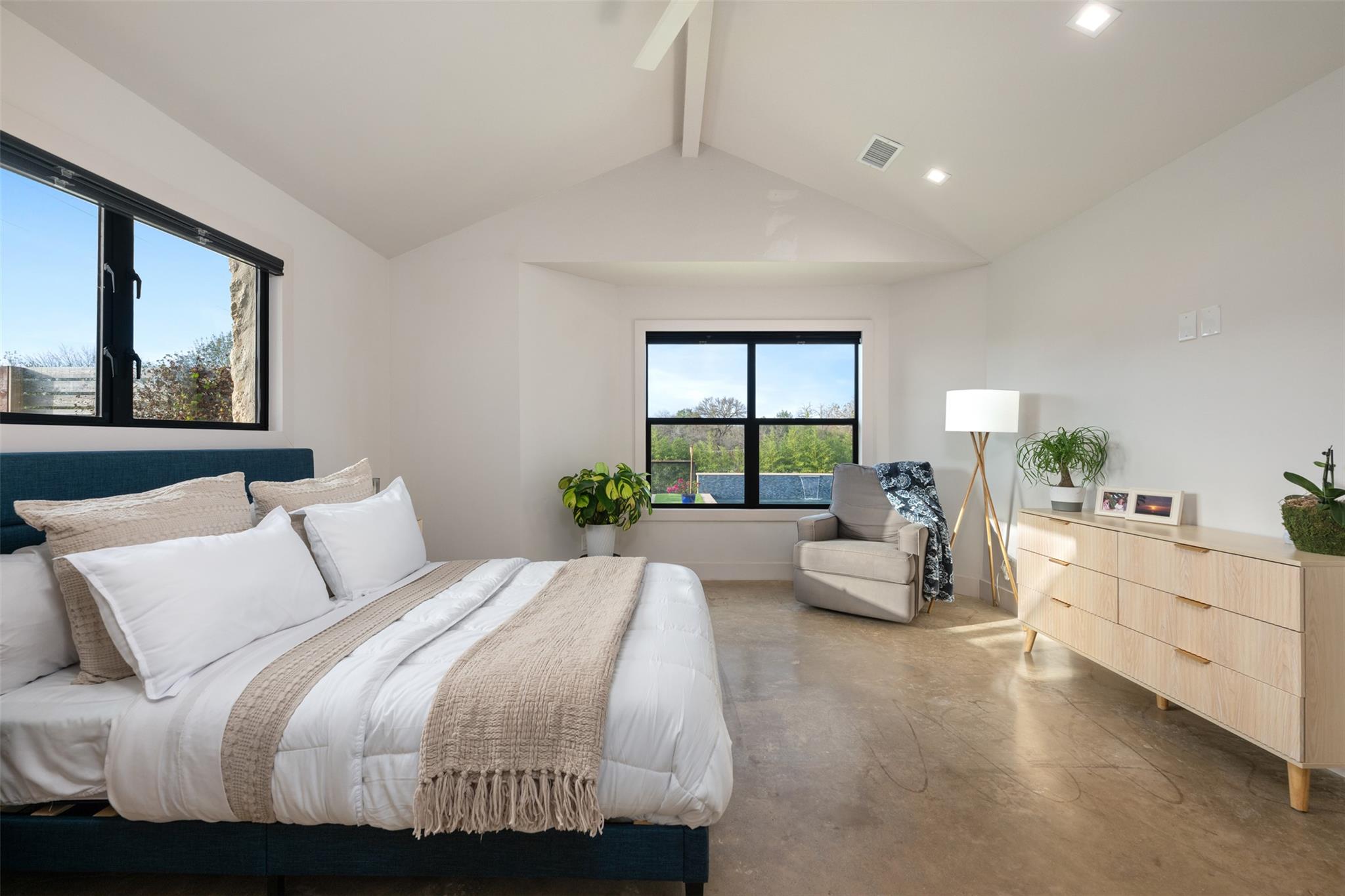 50 S Bear Creek Rd, Liberty Hill, TX 78642