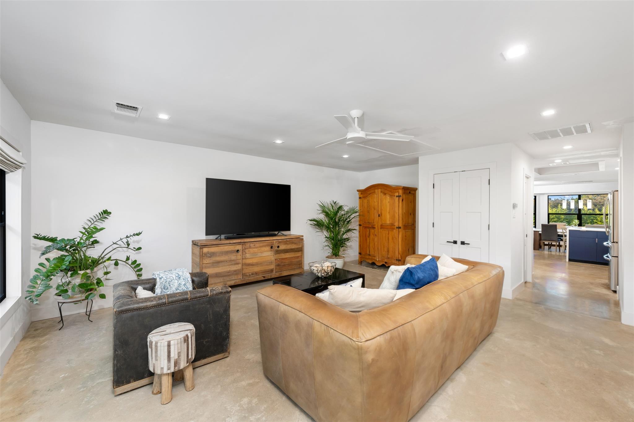 50 S Bear Creek Rd, Liberty Hill, TX 78642