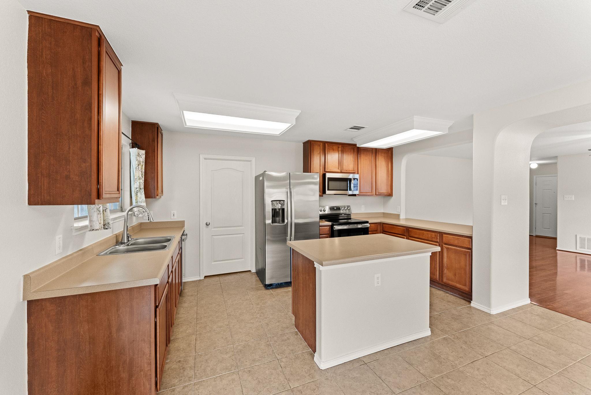 203 Sil Cv, Leander, TX 78641